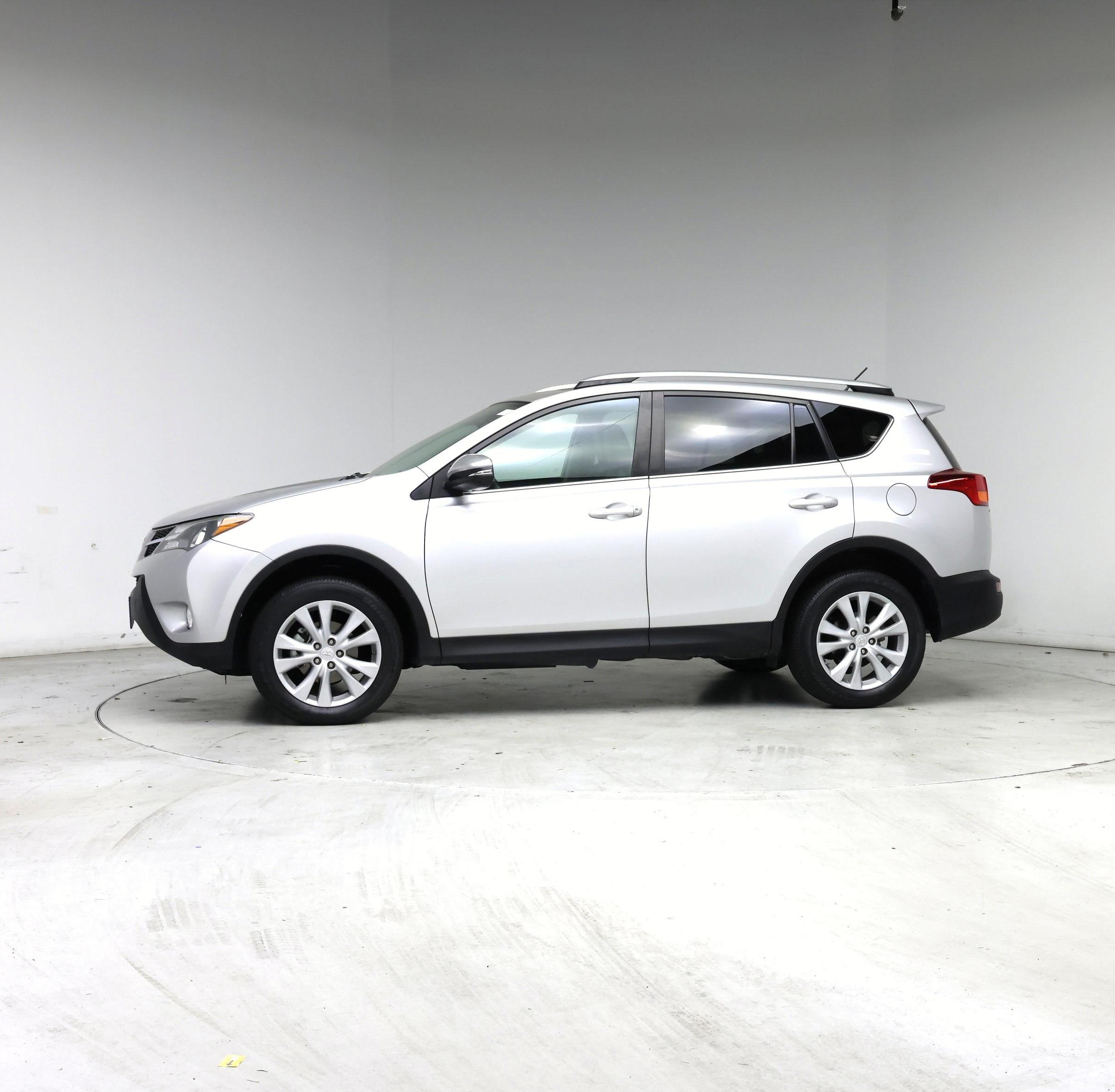Thumbnail: 2014 Toyota RAV4 - 3