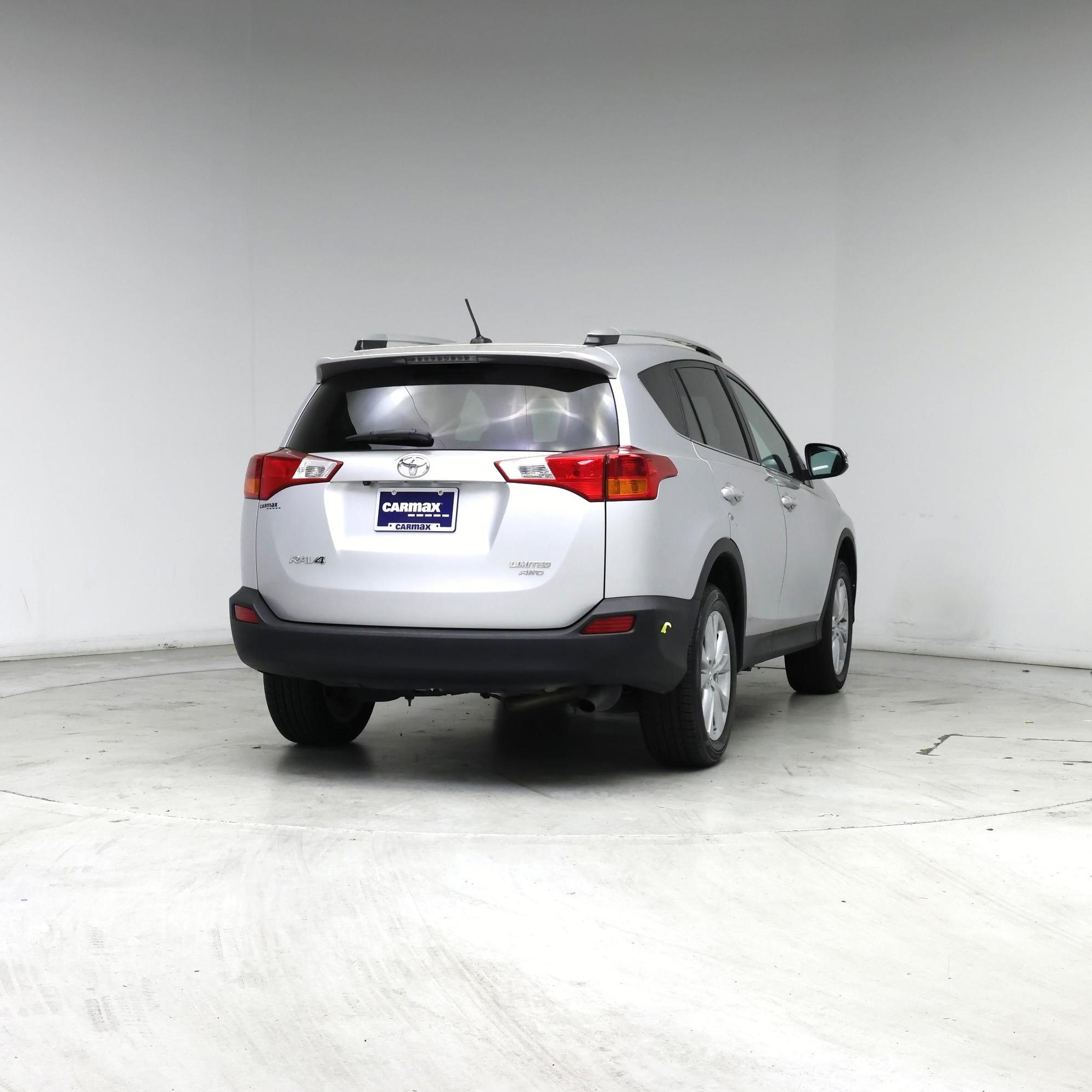 Thumbnail: 2014 Toyota RAV4 - 8
