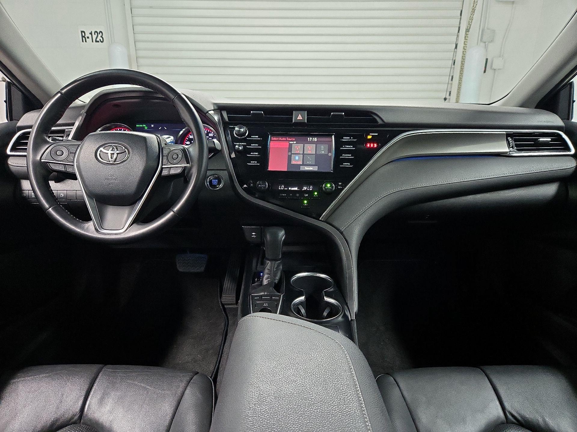 Thumbnail: 2018 Toyota Camry - 9