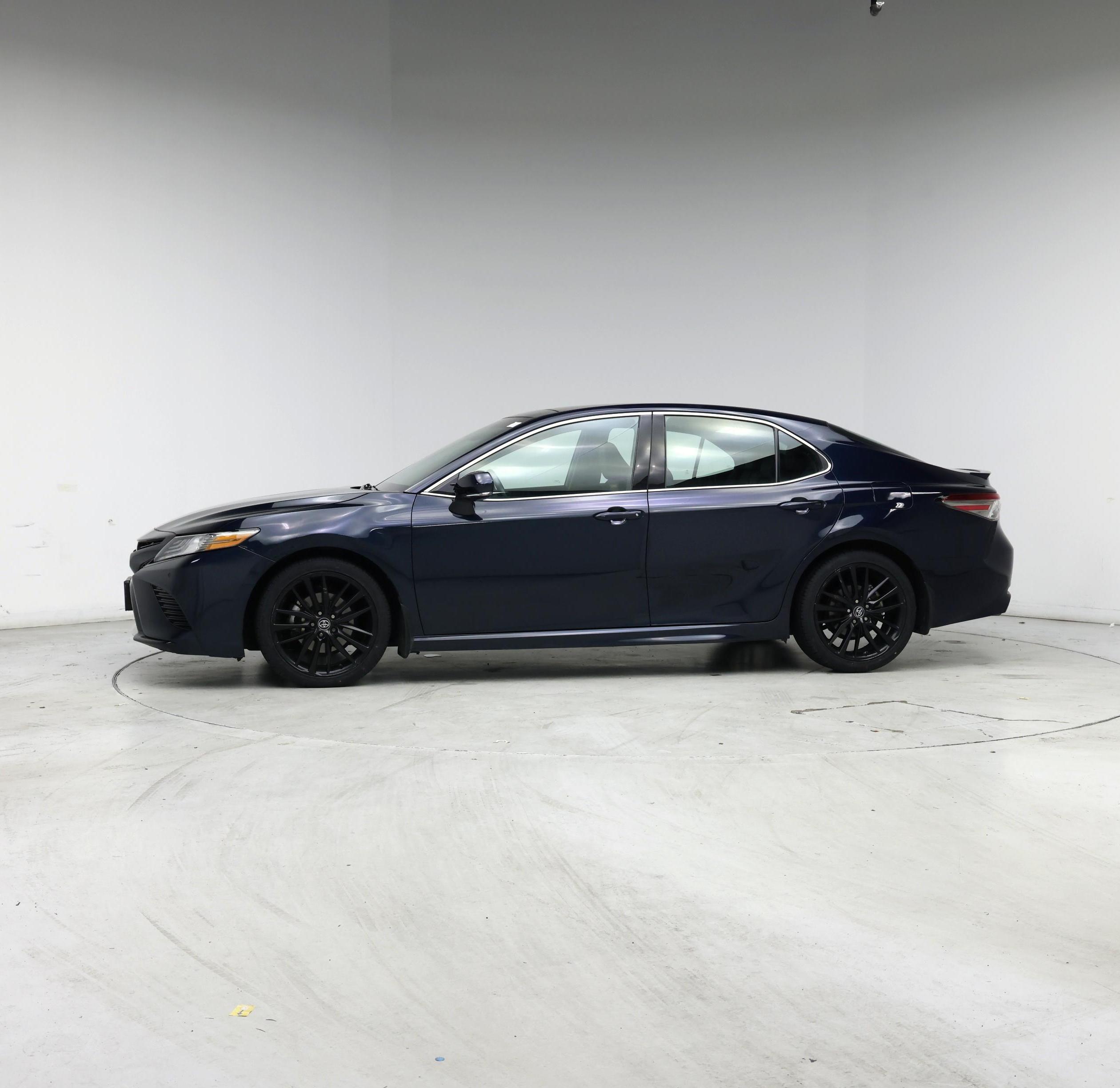 Thumbnail: 2018 Toyota Camry - 3