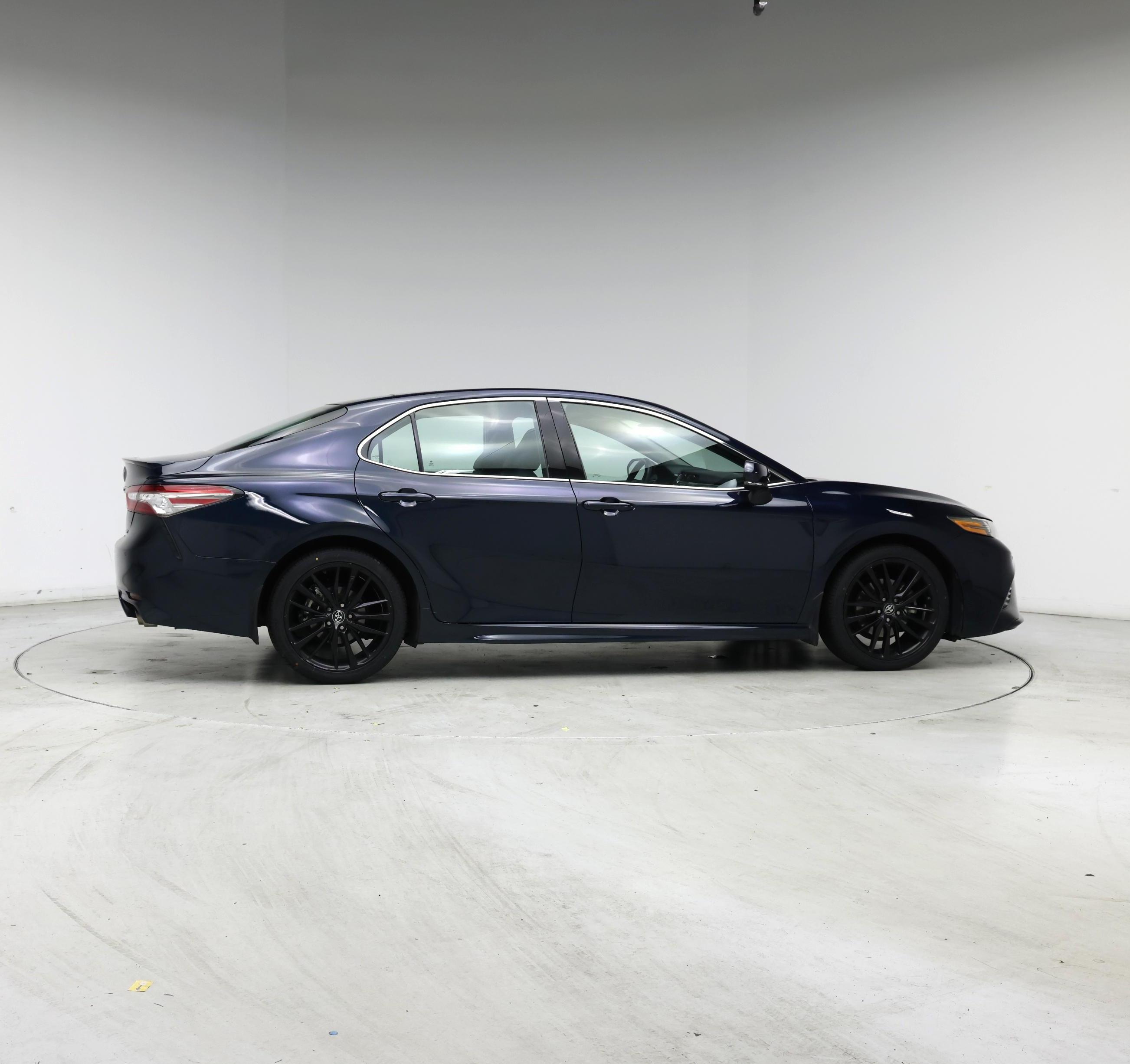 Thumbnail: 2018 Toyota Camry - 7