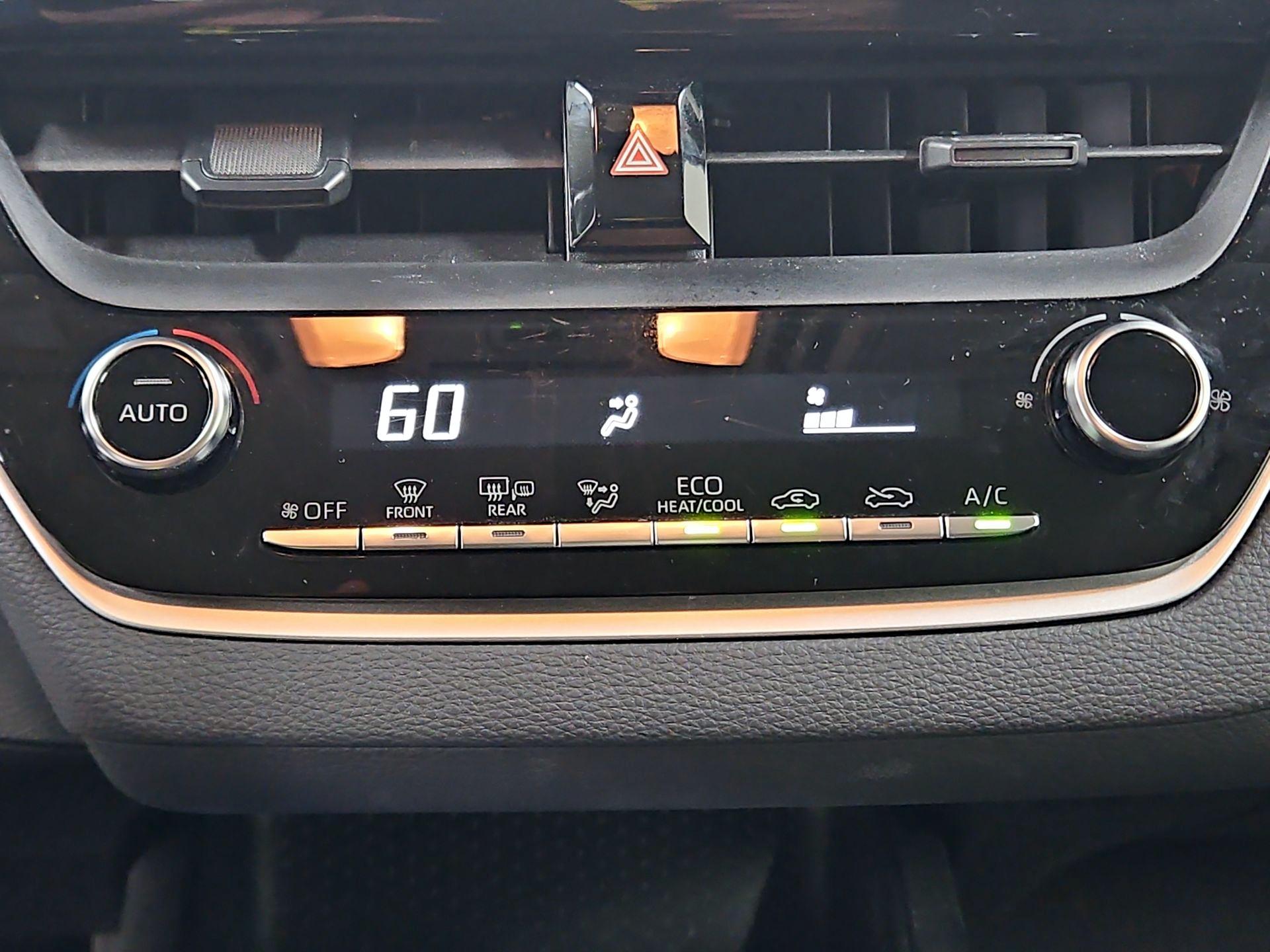 Thumbnail: 2021 Toyota Corolla - 16