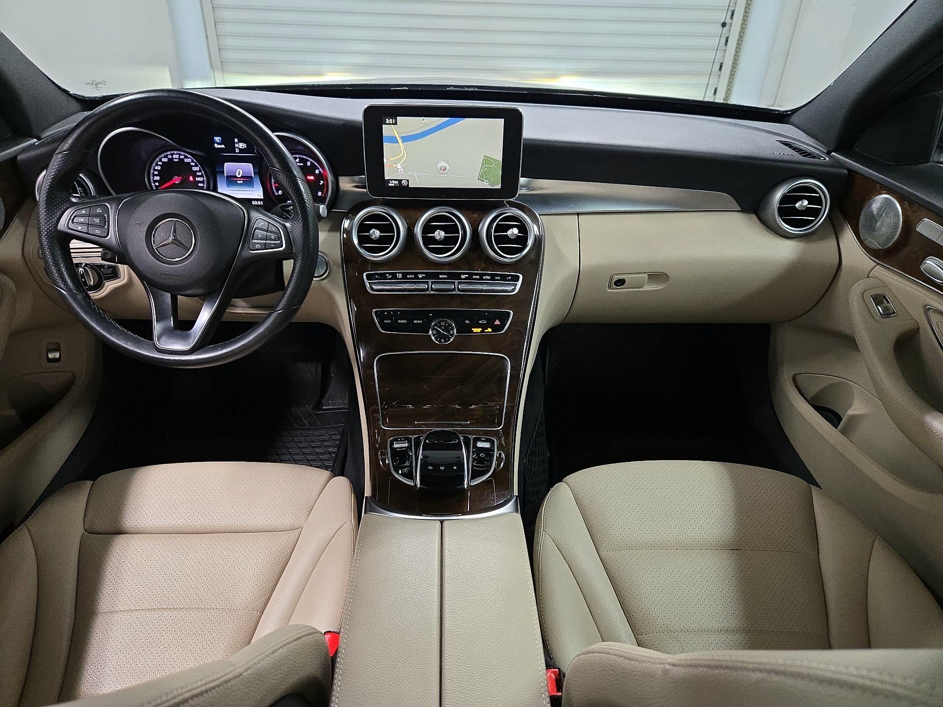 Thumbnail: 2015 Mercedes-Benz C-Class - 9