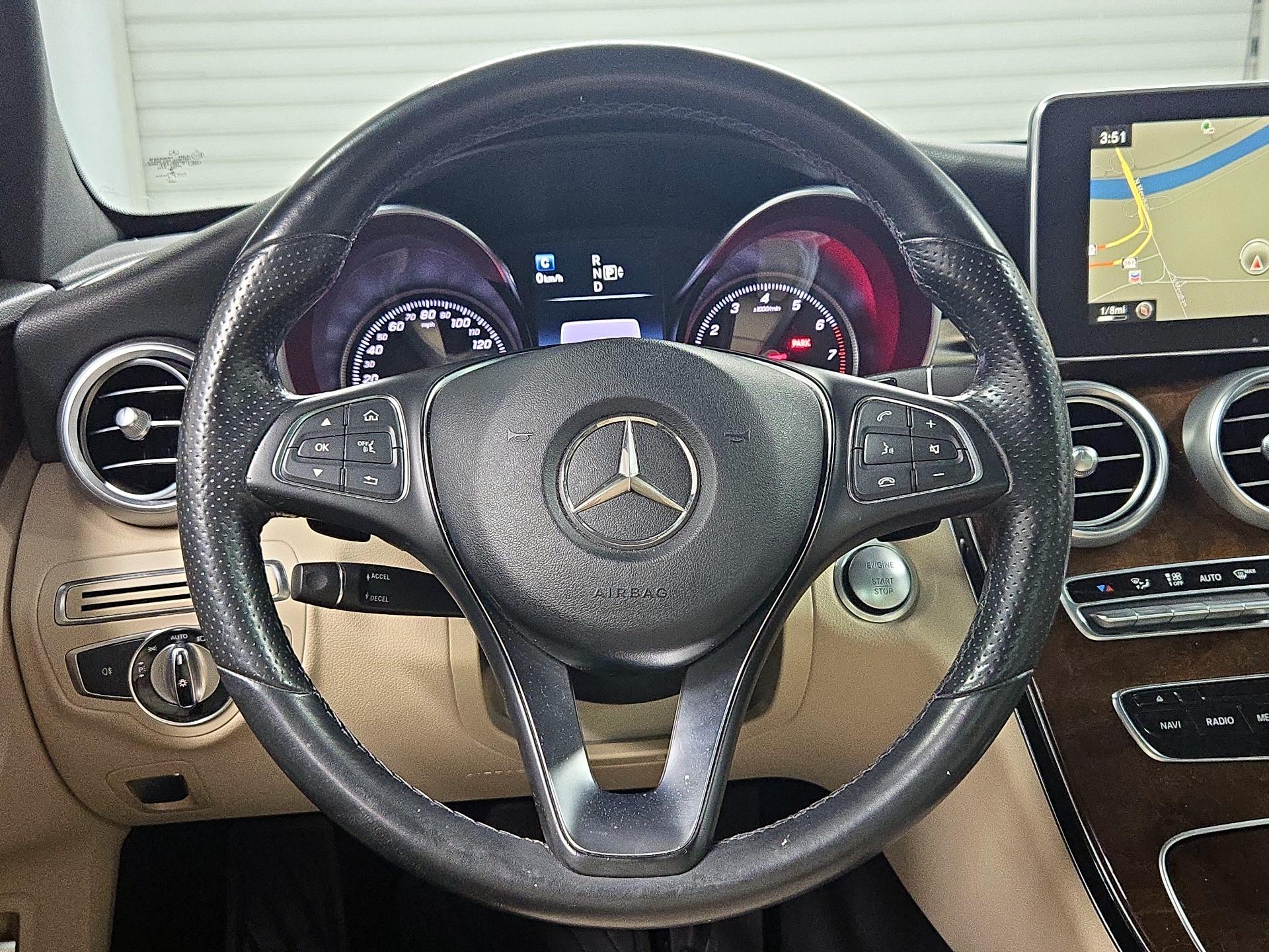 Thumbnail: 2015 Mercedes-Benz C-Class - 10