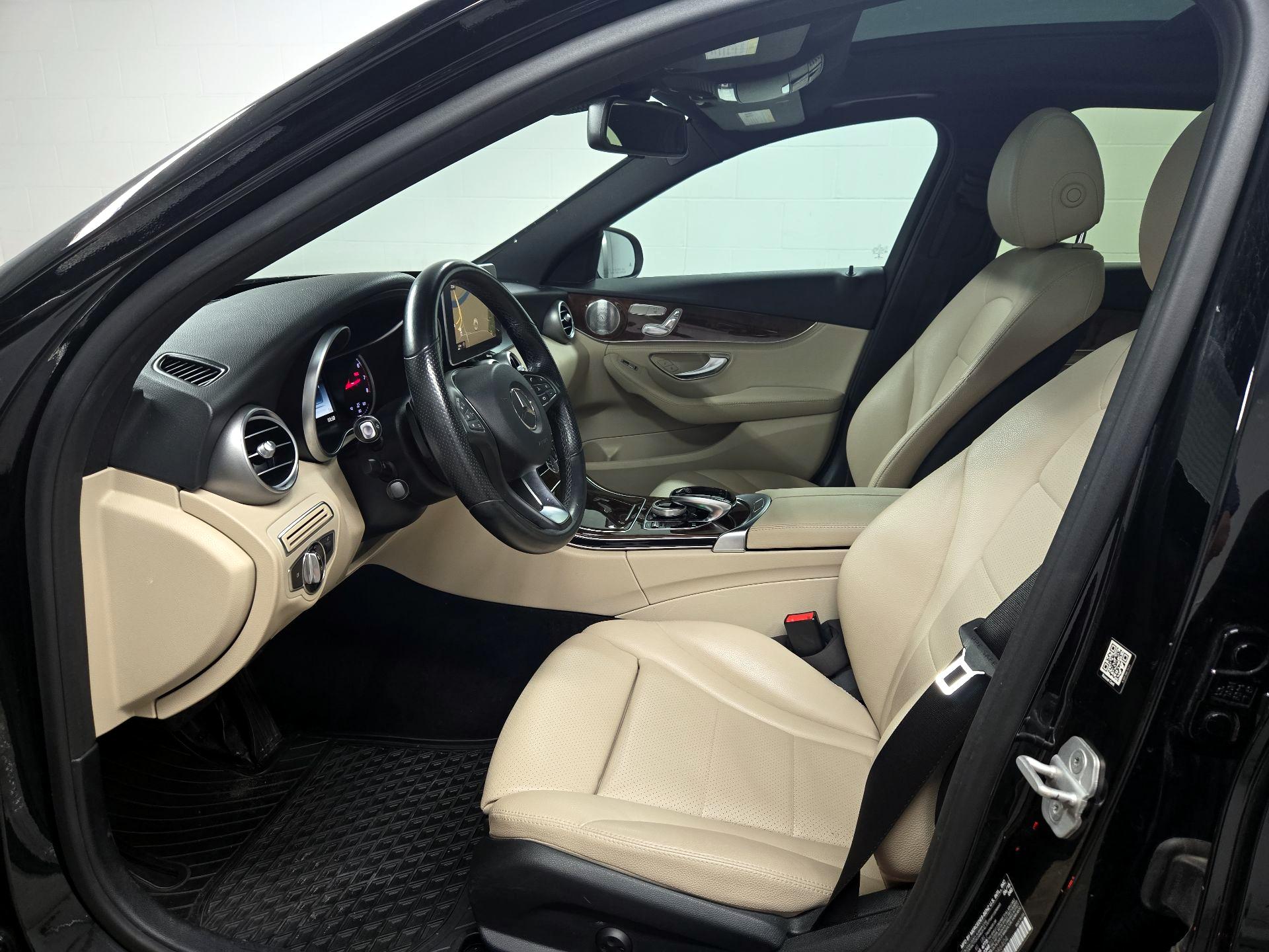 Thumbnail: 2015 Mercedes-Benz C-Class - 11