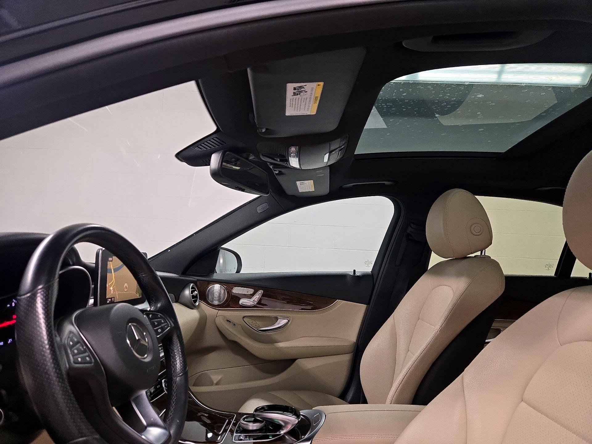 Thumbnail: 2015 Mercedes-Benz C-Class - 20