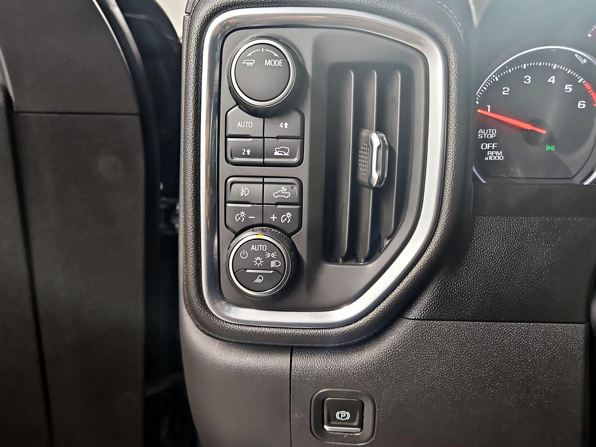 Thumbnail: 2021 Chevrolet Silverado 1500 - 13