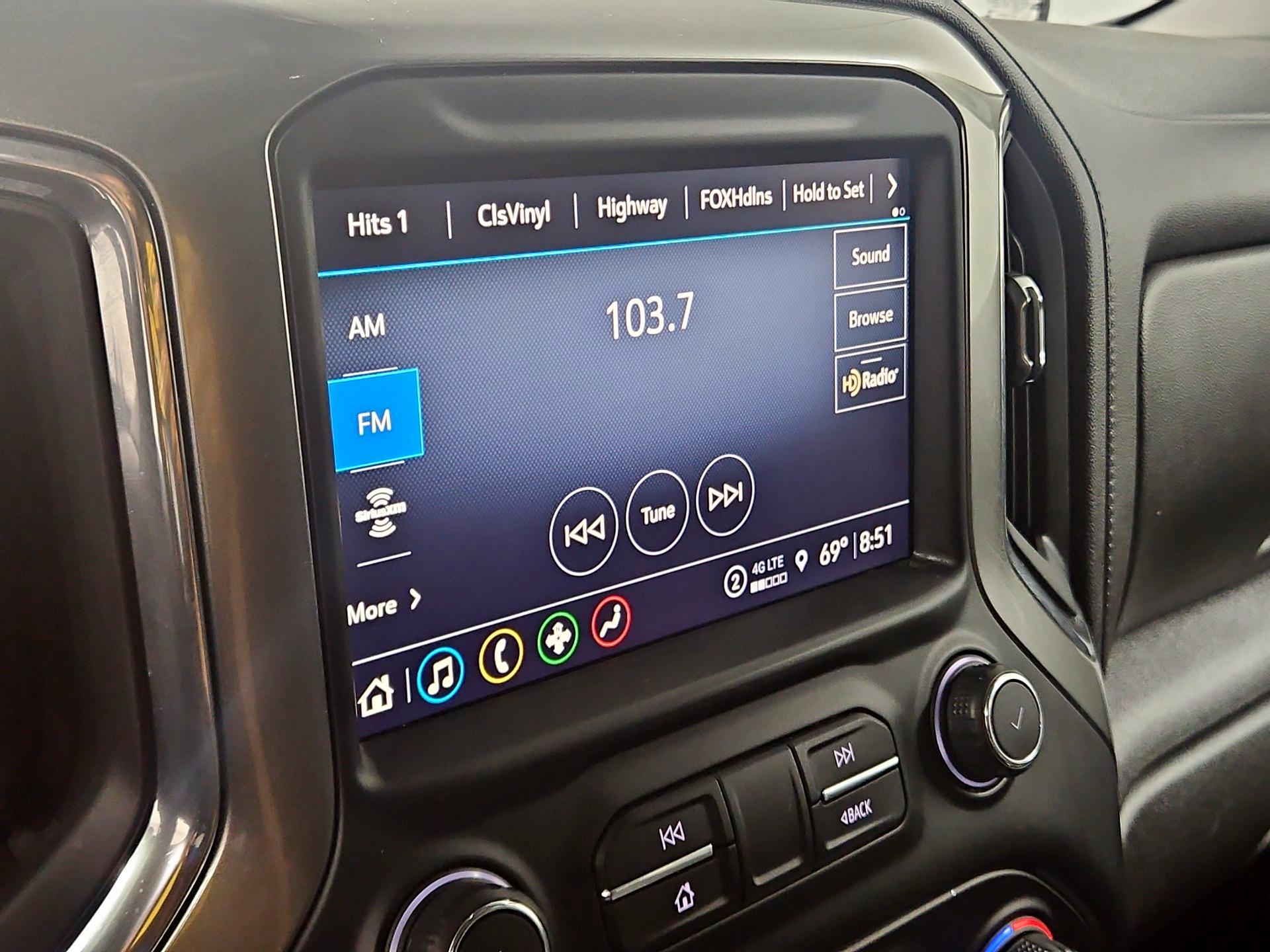 Thumbnail: 2021 Chevrolet Silverado 1500 - 15