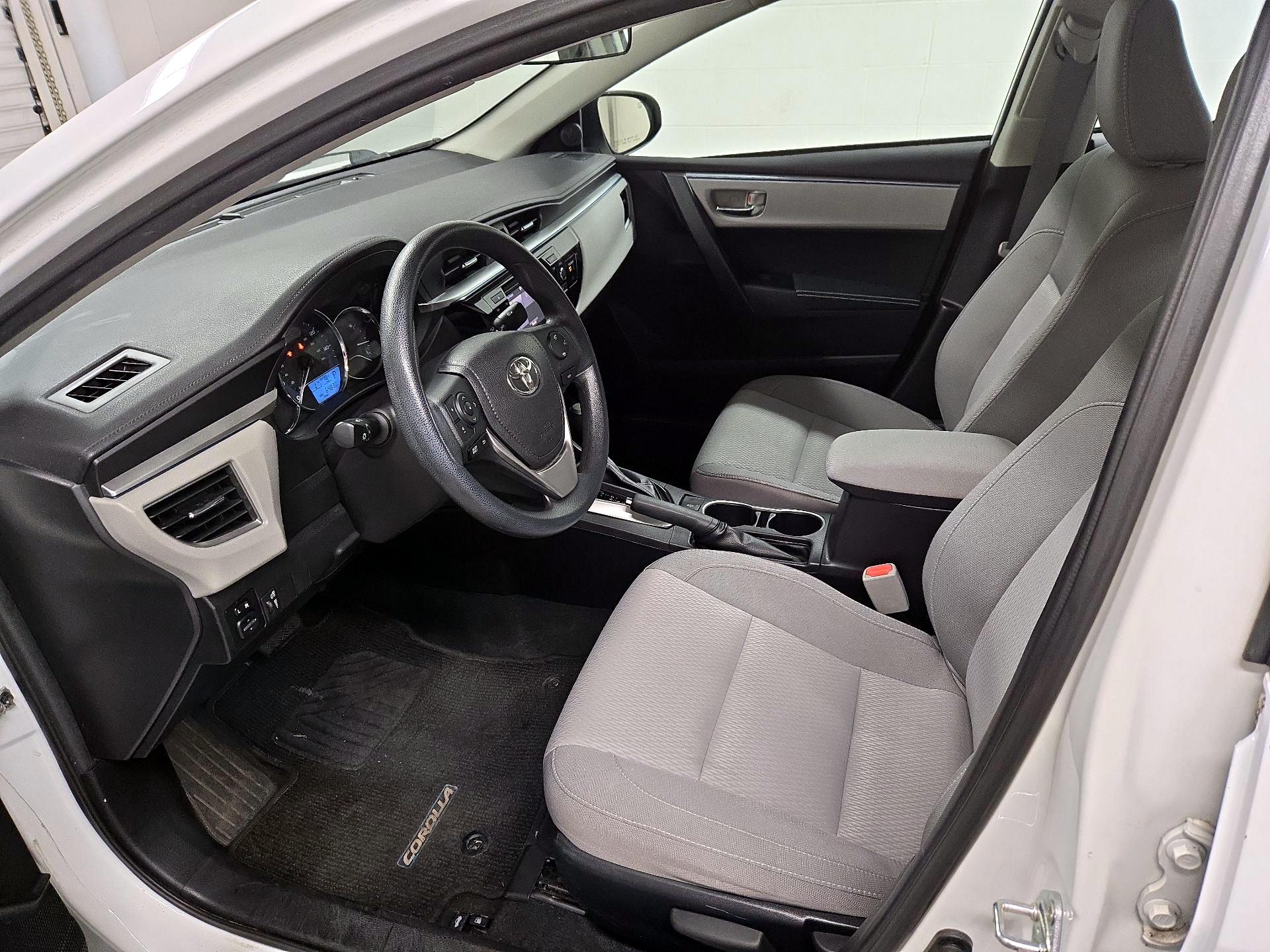 Thumbnail: 2014 Toyota Corolla - 11