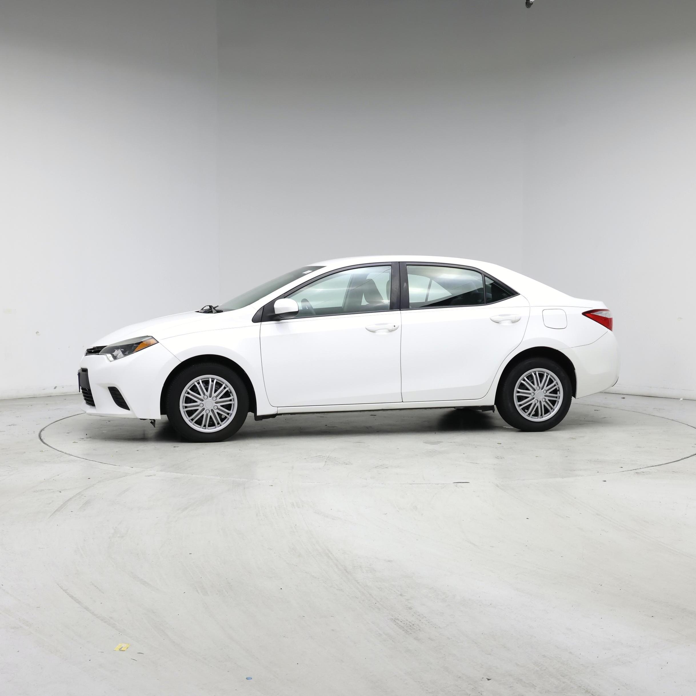 Thumbnail: 2014 Toyota Corolla - 3