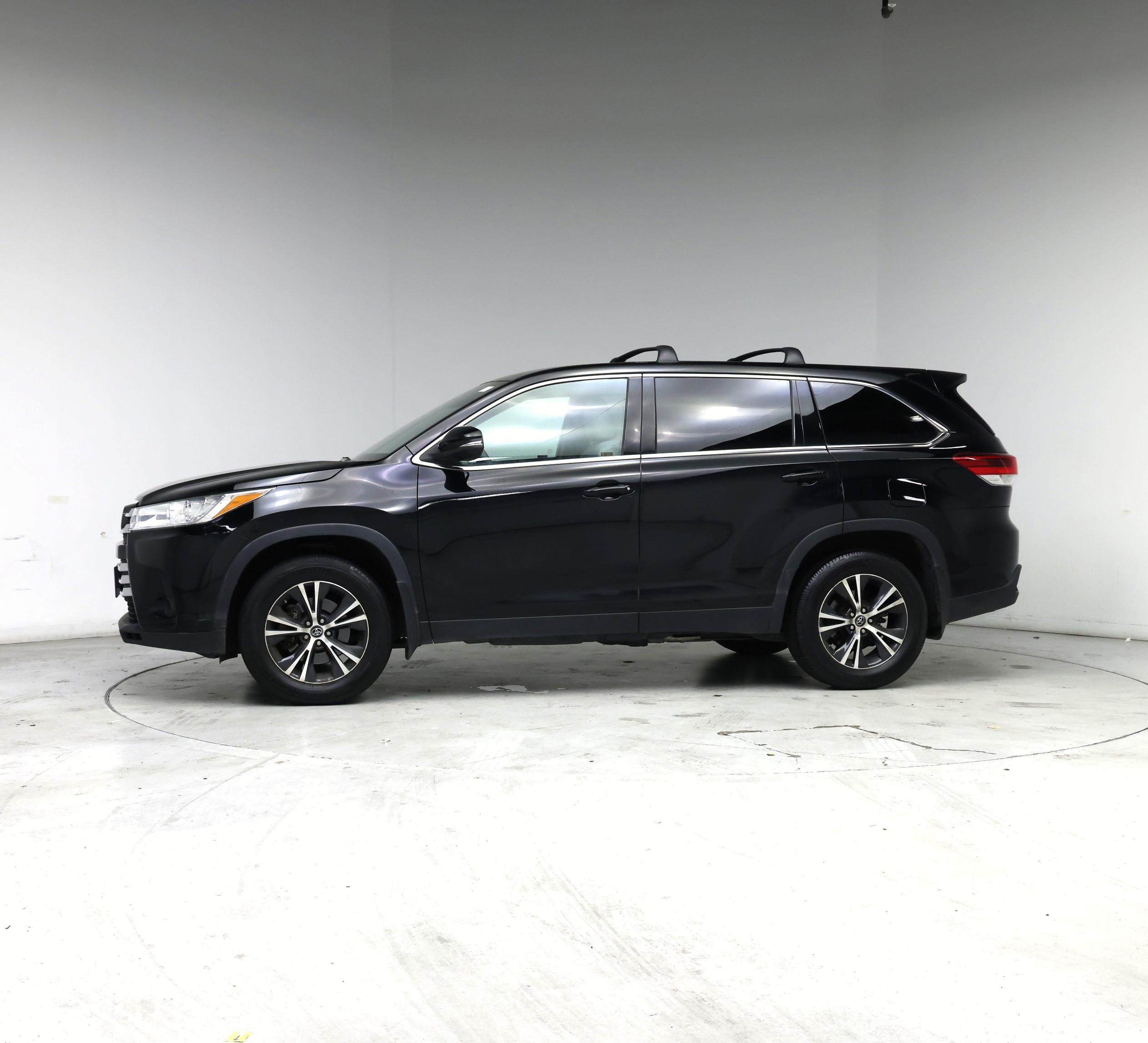 Thumbnail: 2019 Toyota Highlander - 3