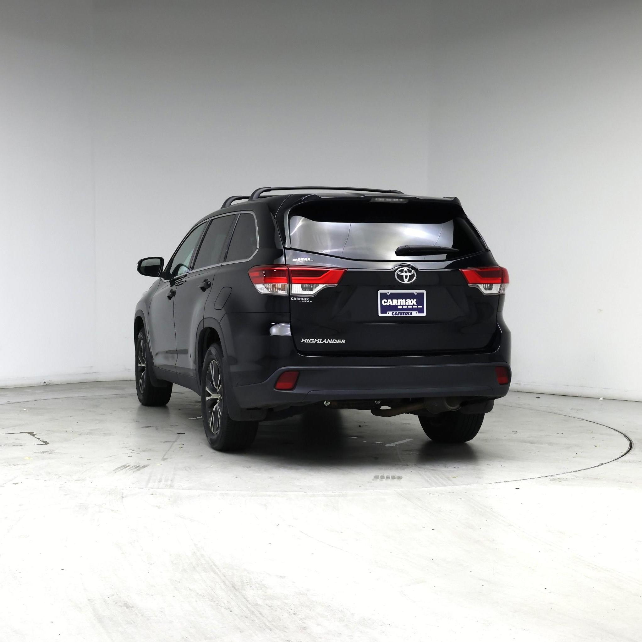 Thumbnail: 2019 Toyota Highlander - 6