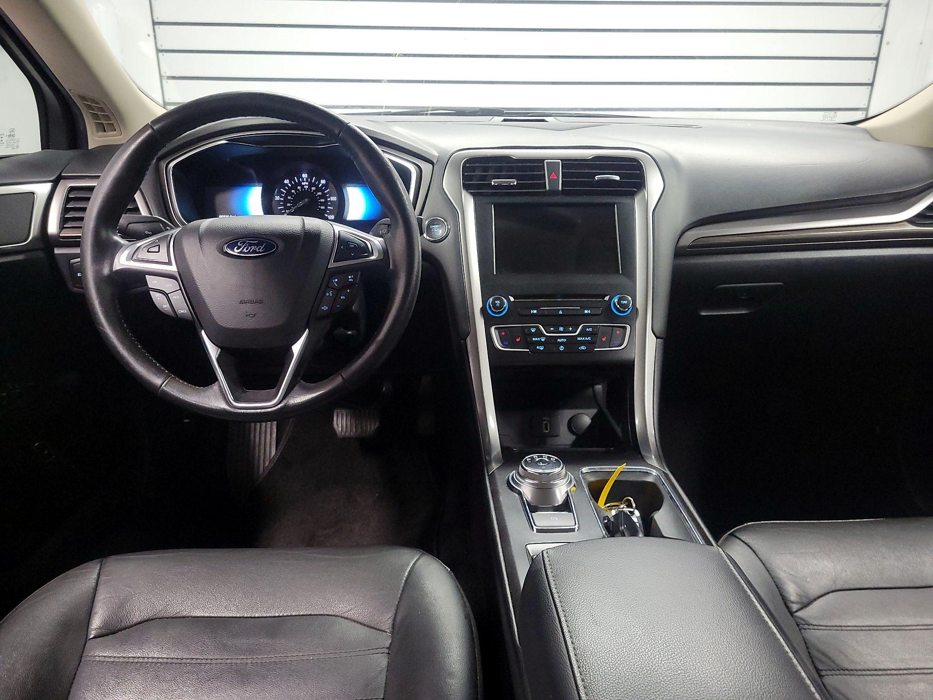 Thumbnail: 2017 Ford Fusion - 9