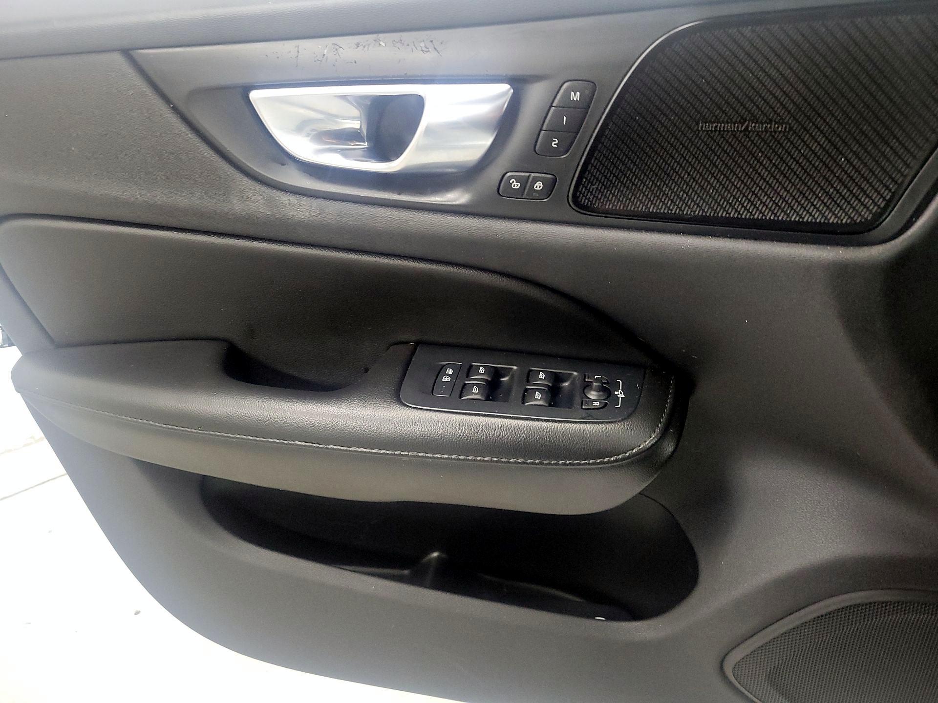 Thumbnail: 2021 Volvo S60 - 12