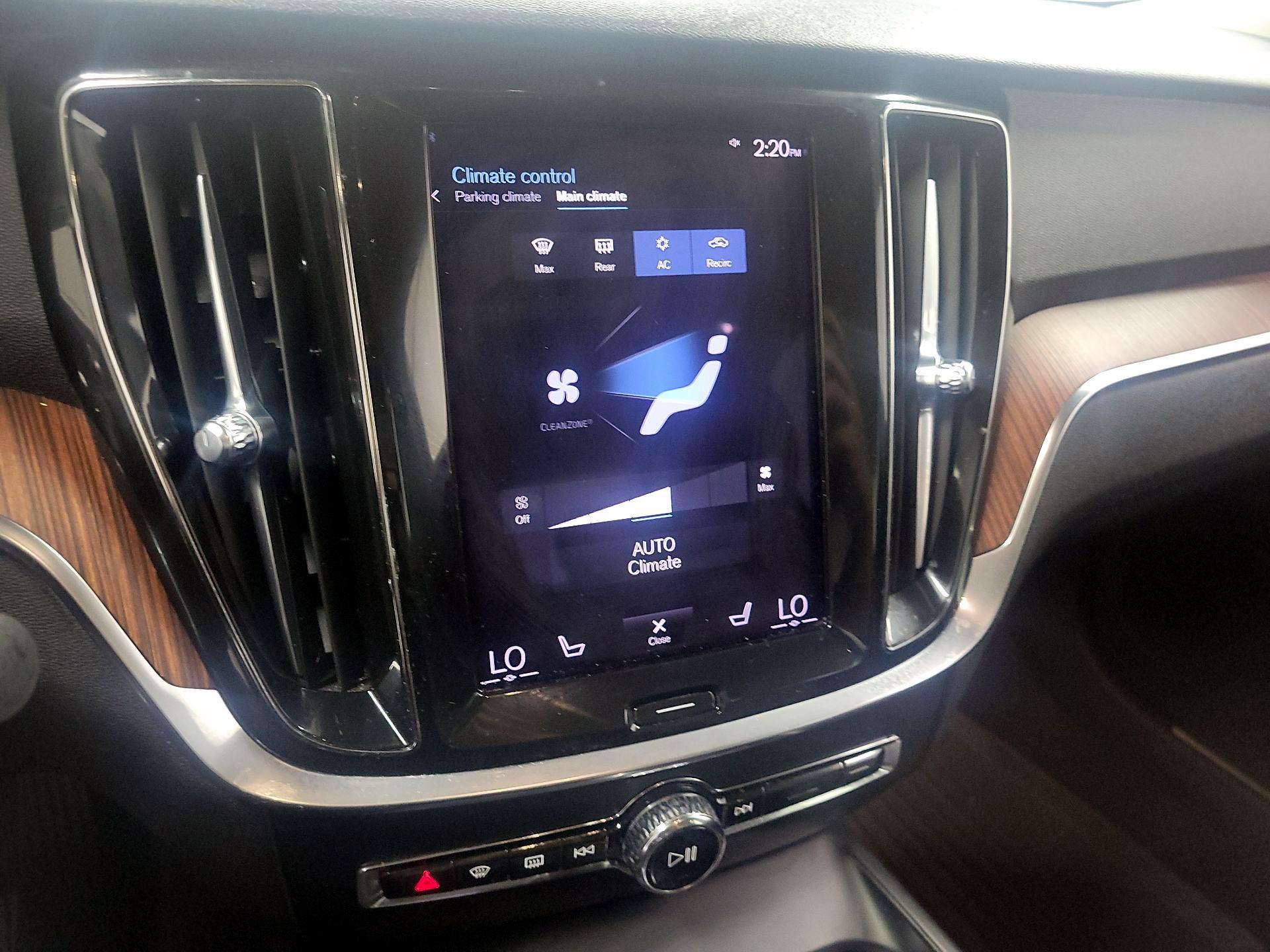 Thumbnail: 2021 Volvo S60 - 15