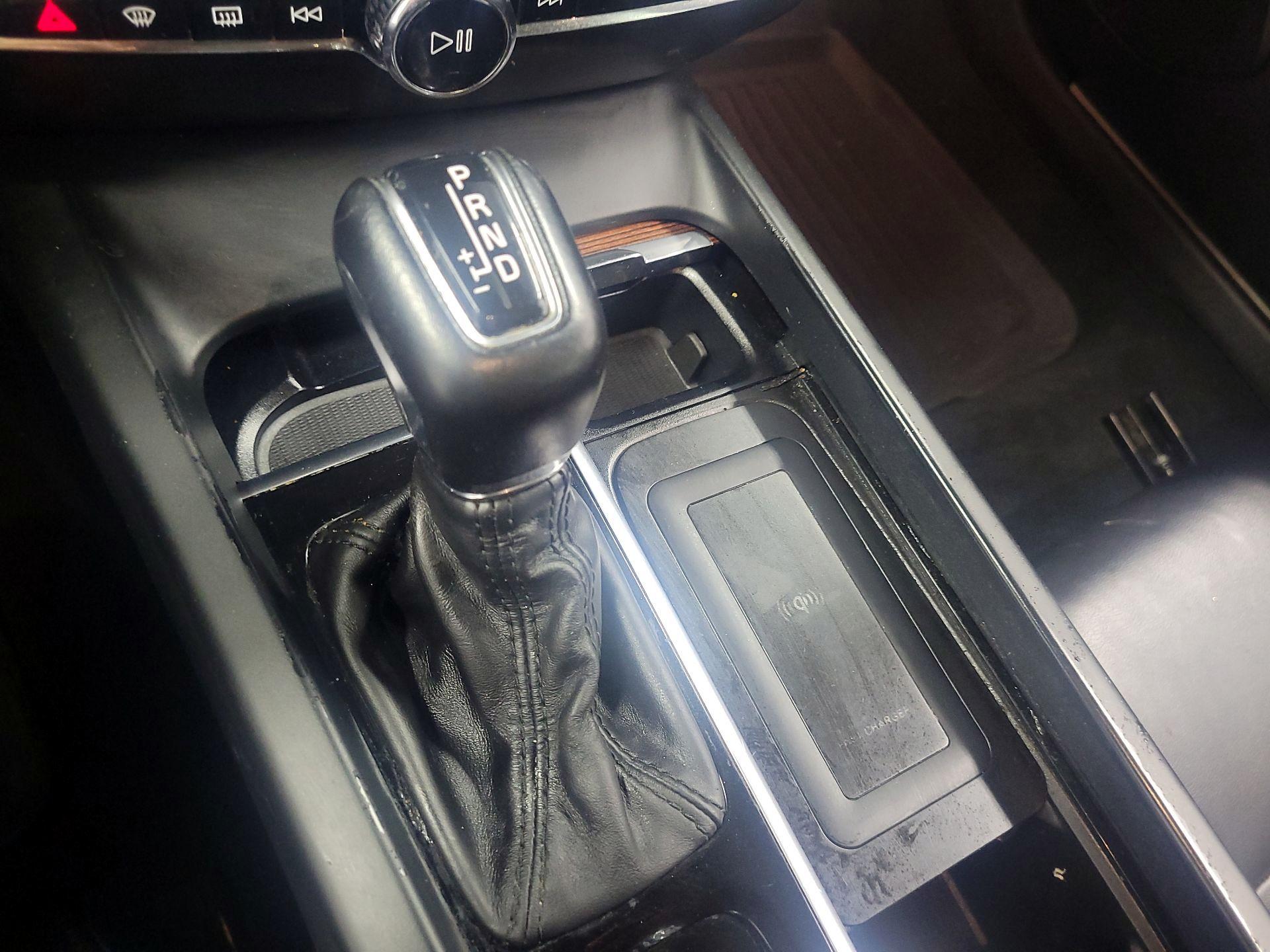 Thumbnail: 2021 Volvo S60 - 16