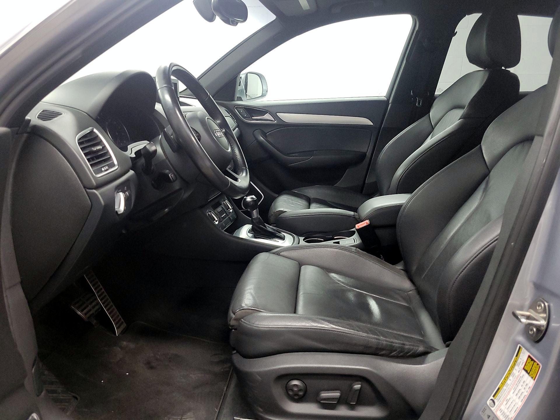 Thumbnail: 2015 Audi Q3 - 11