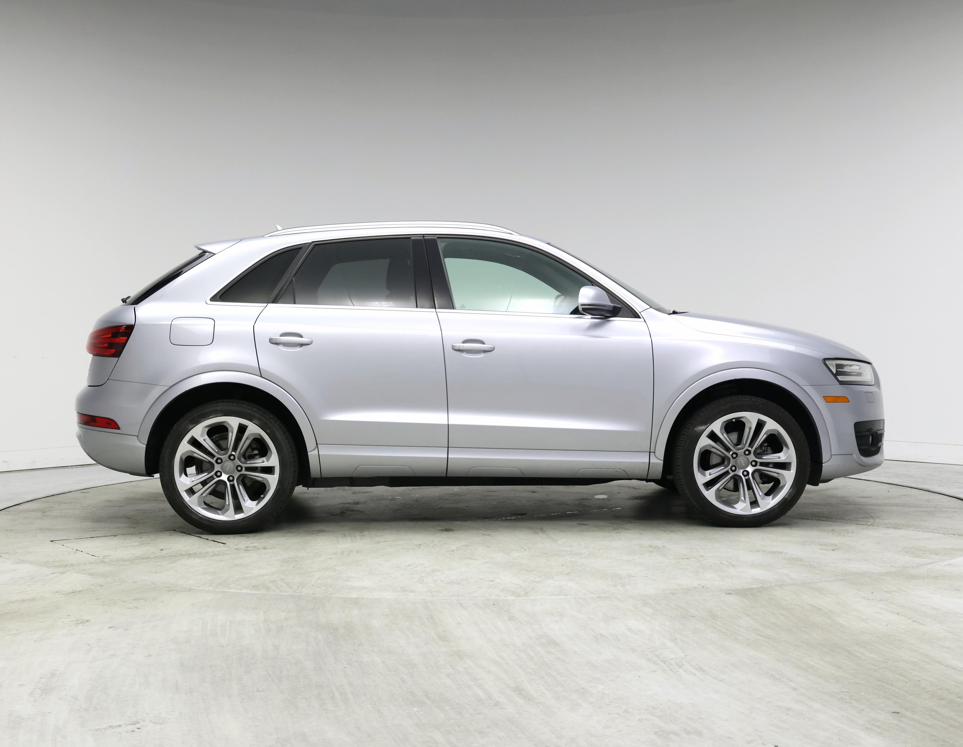 Thumbnail: 2015 Audi Q3 - 7