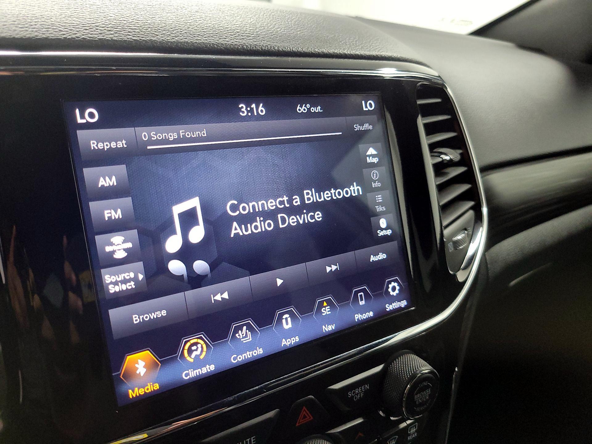 Thumbnail: 2019 Jeep Grand Cherokee - 14