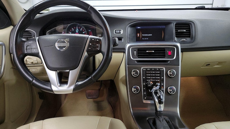 2015 Volvo S60 T5 9
