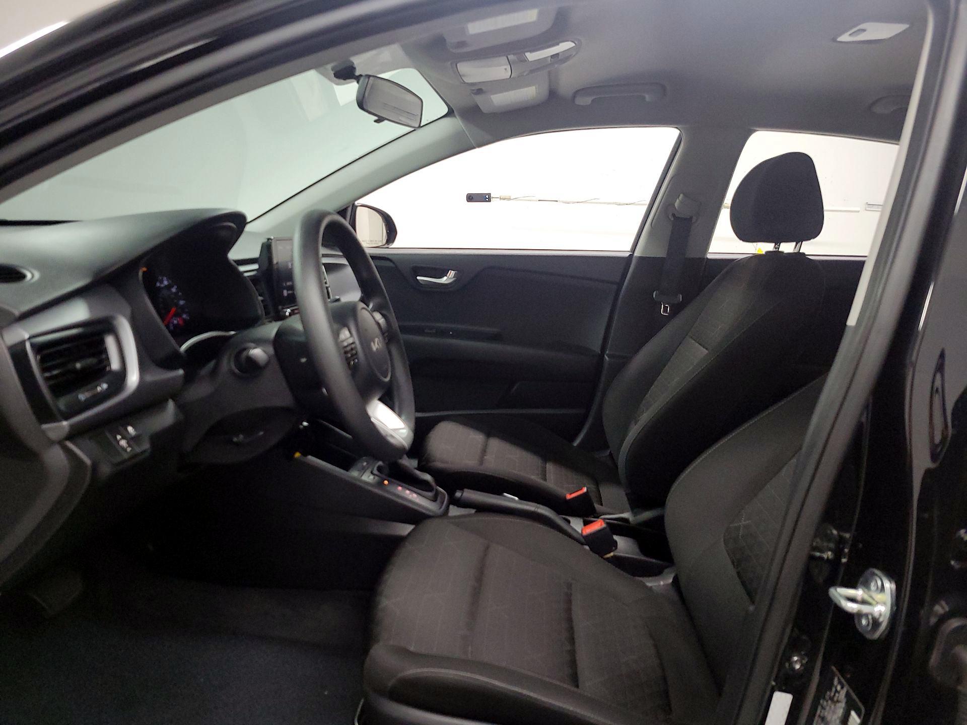 Thumbnail: 2023 Kia Rio - 11