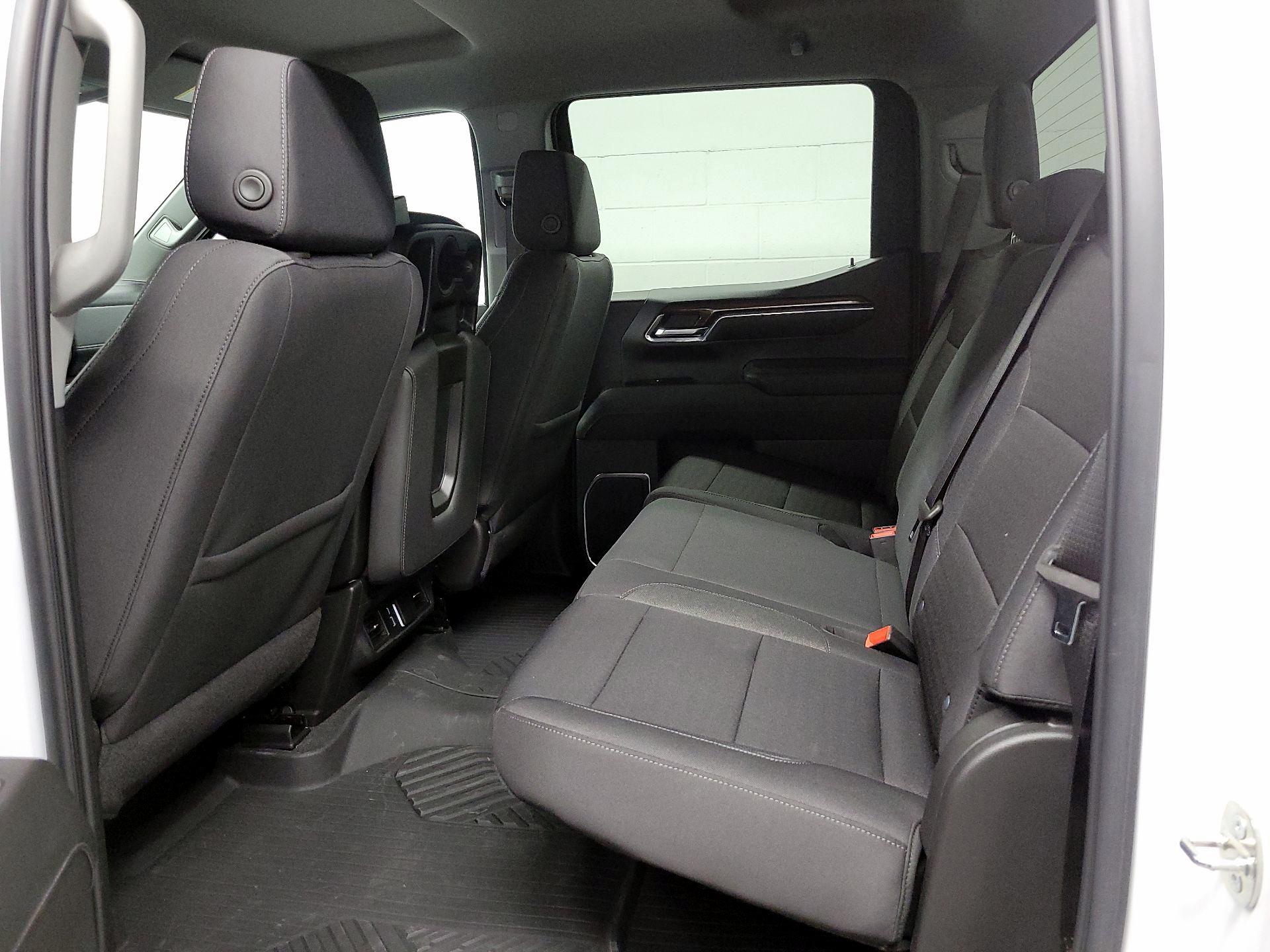 Thumbnail: 2024 Chevrolet Silverado 1500 - 19
