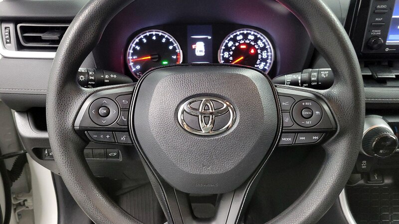 2021 Toyota RAV4 XLE 10