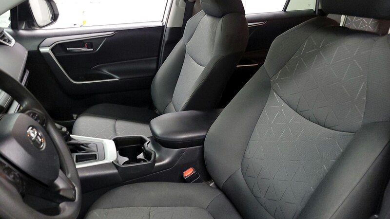 2021 Toyota RAV4 XLE 11