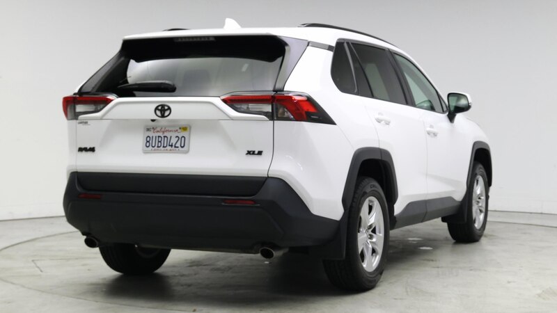 2021 Toyota RAV4 XLE 8