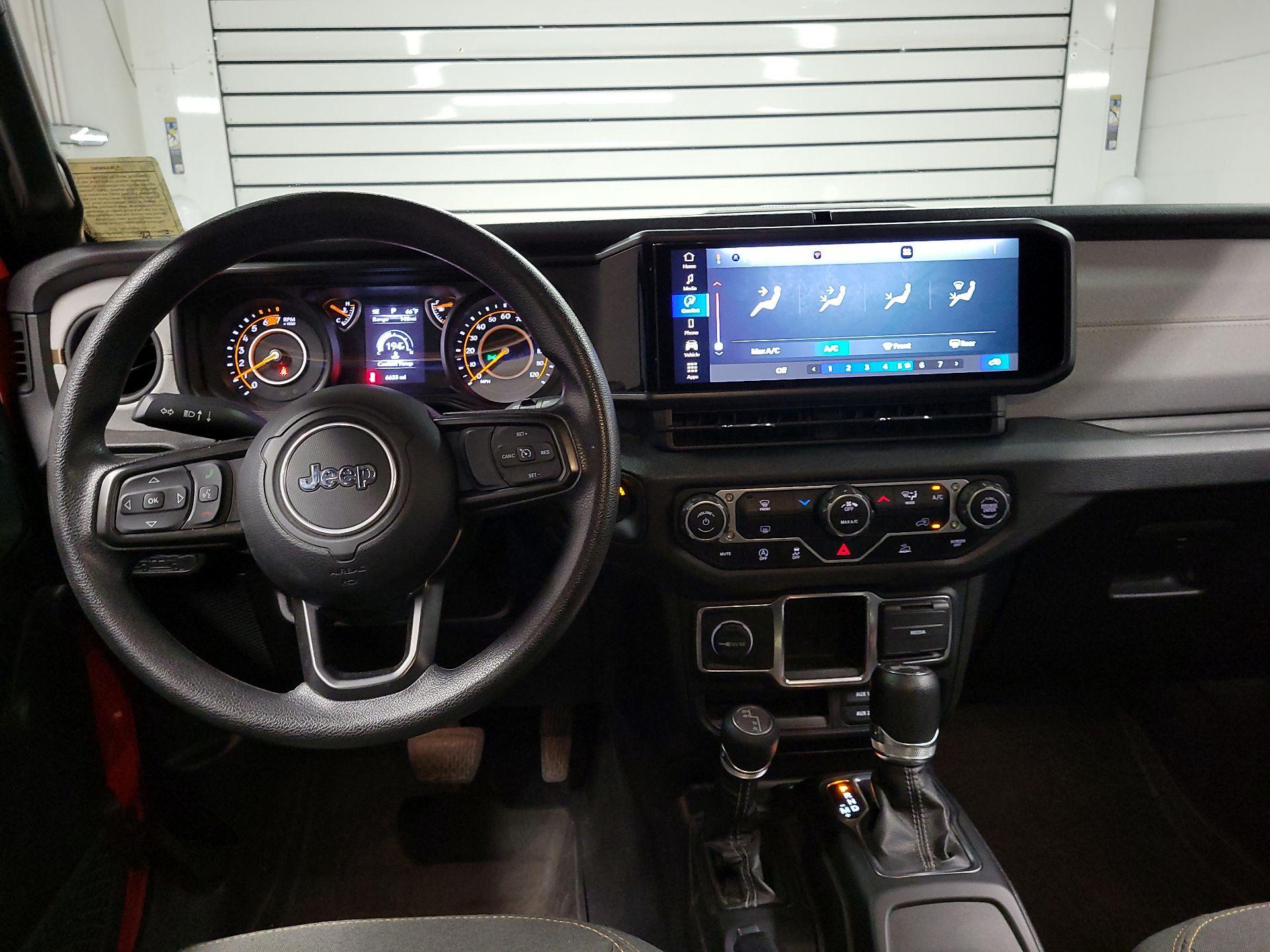 Thumbnail: 2024 Jeep Wrangler - 9