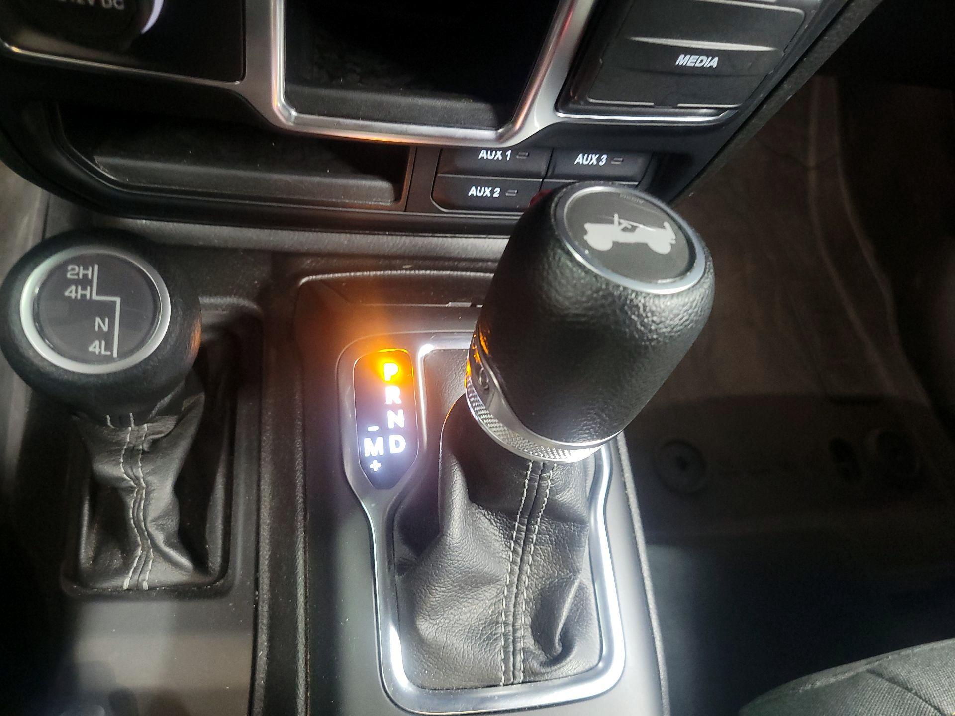 Thumbnail: 2024 Jeep Wrangler - 16