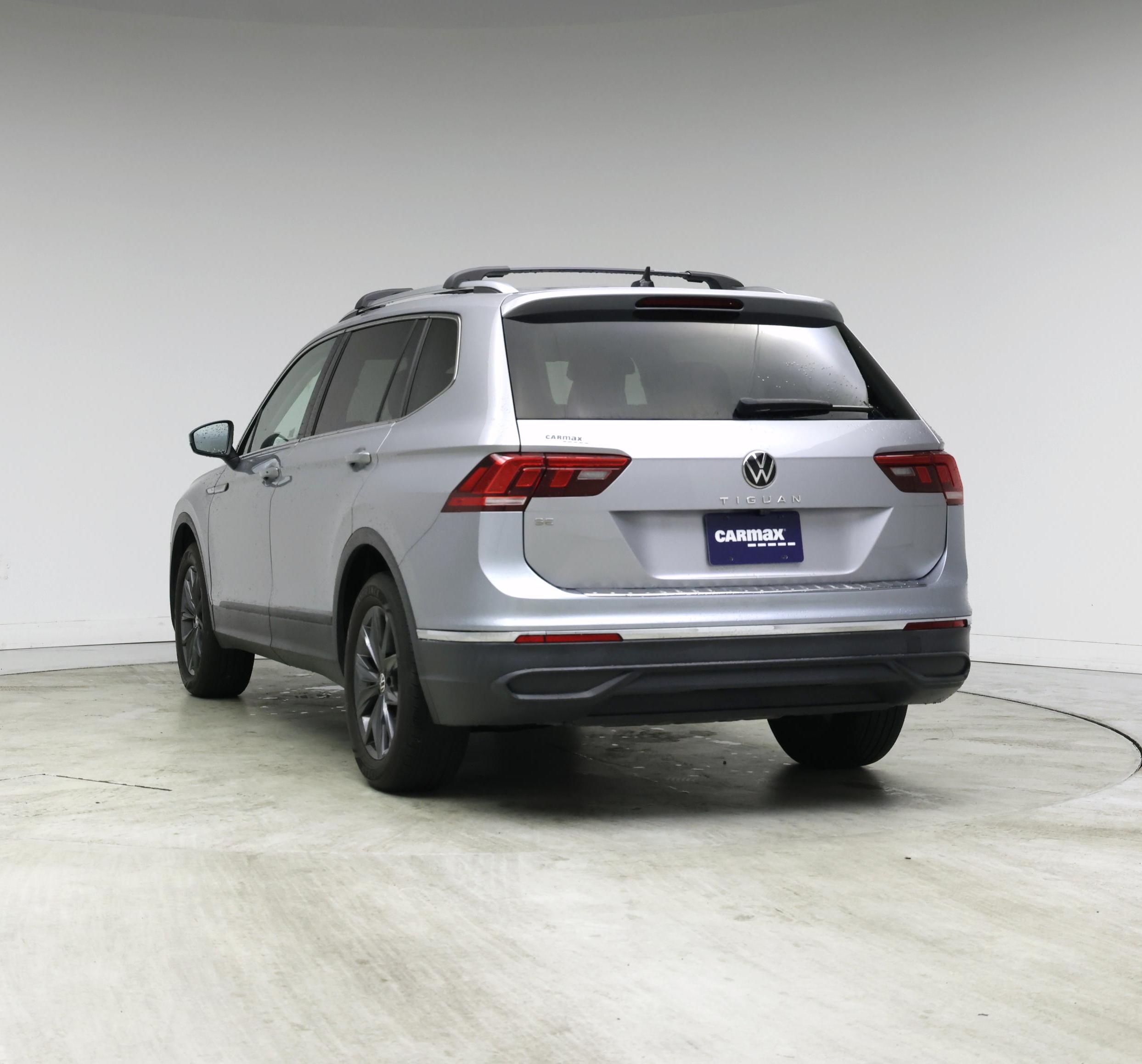 Thumbnail: 2022 Volkswagen Tiguan - 6