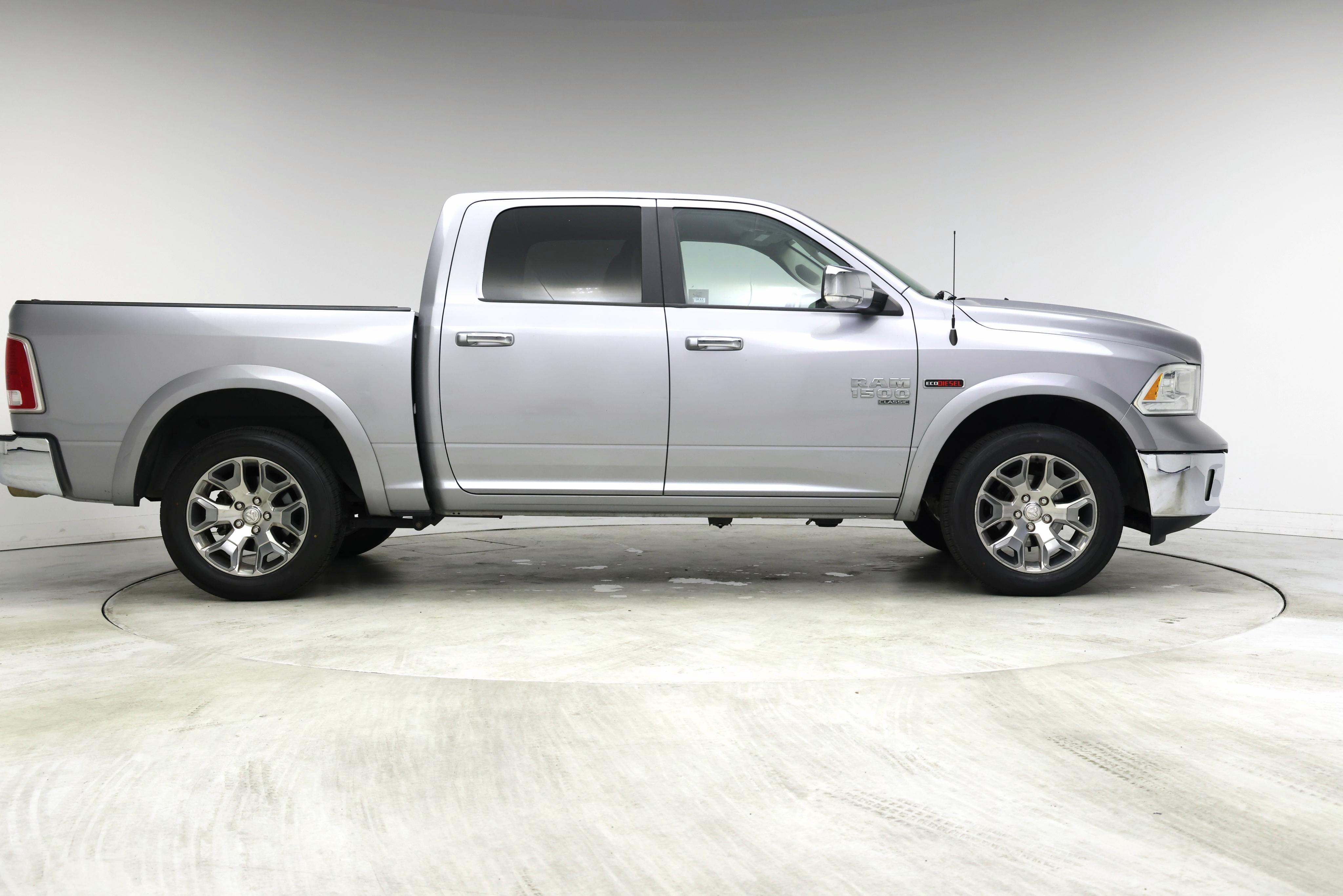 Thumbnail: 2019 RAM 1500 Classic - 7