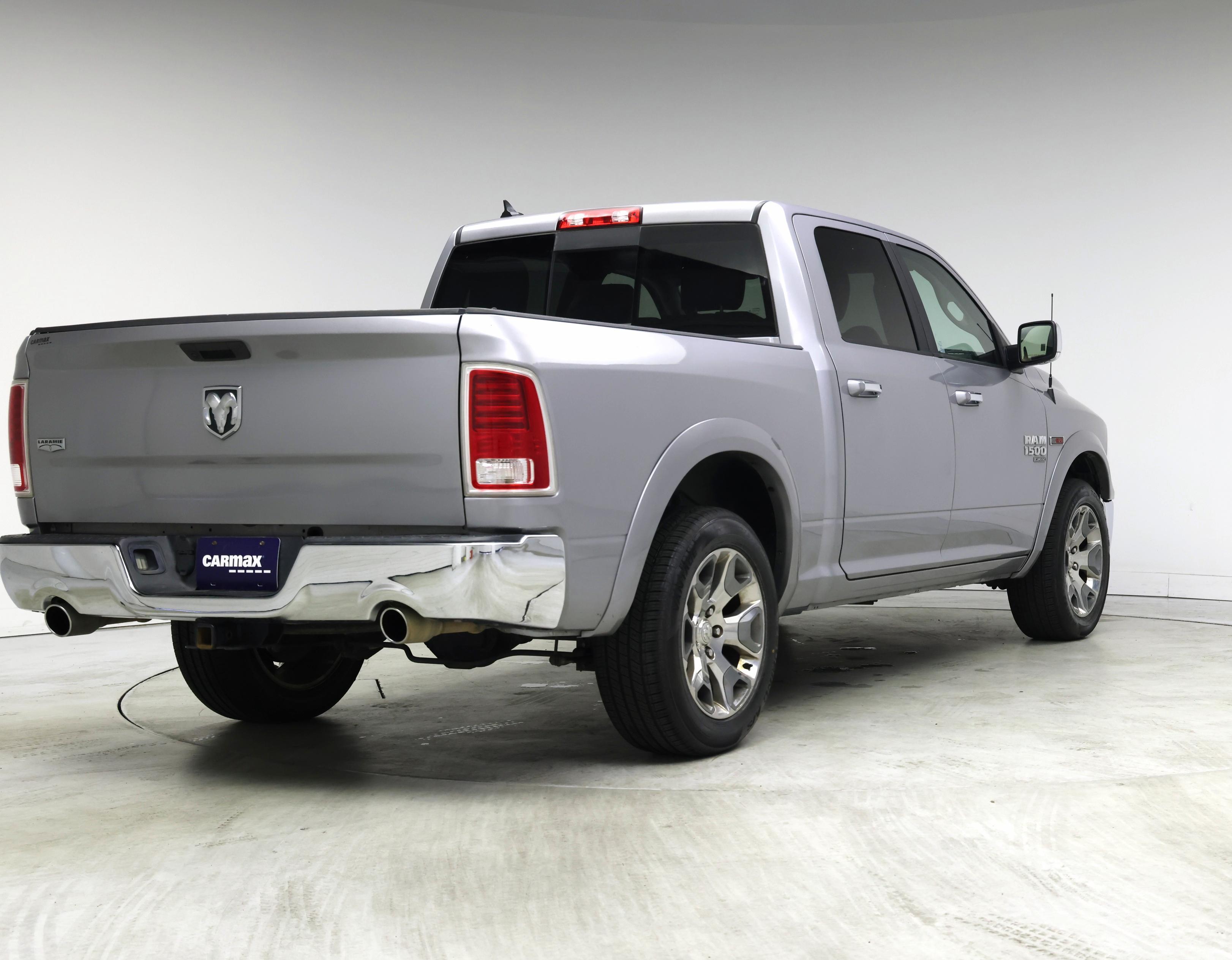 Thumbnail: 2019 RAM 1500 Classic - 8