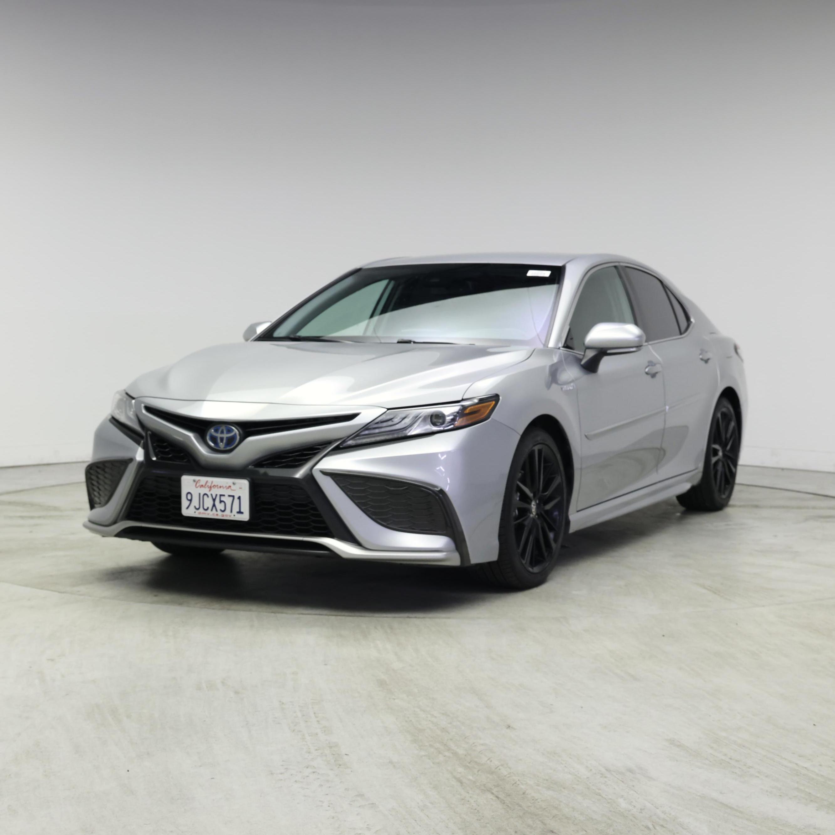 Thumbnail: 2021 Toyota Camry - 4