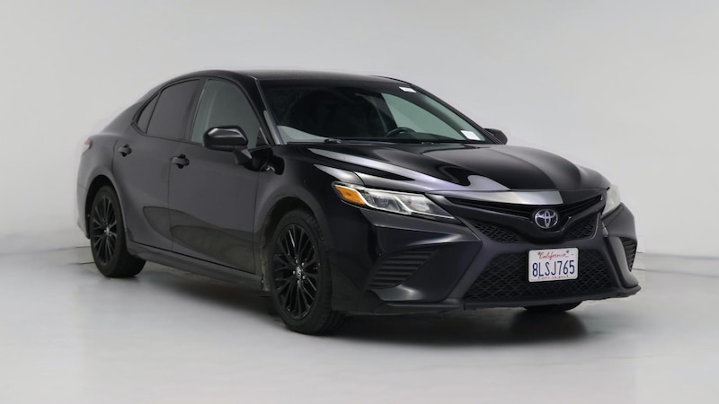 2019 Toyota Camry SE Hero Image