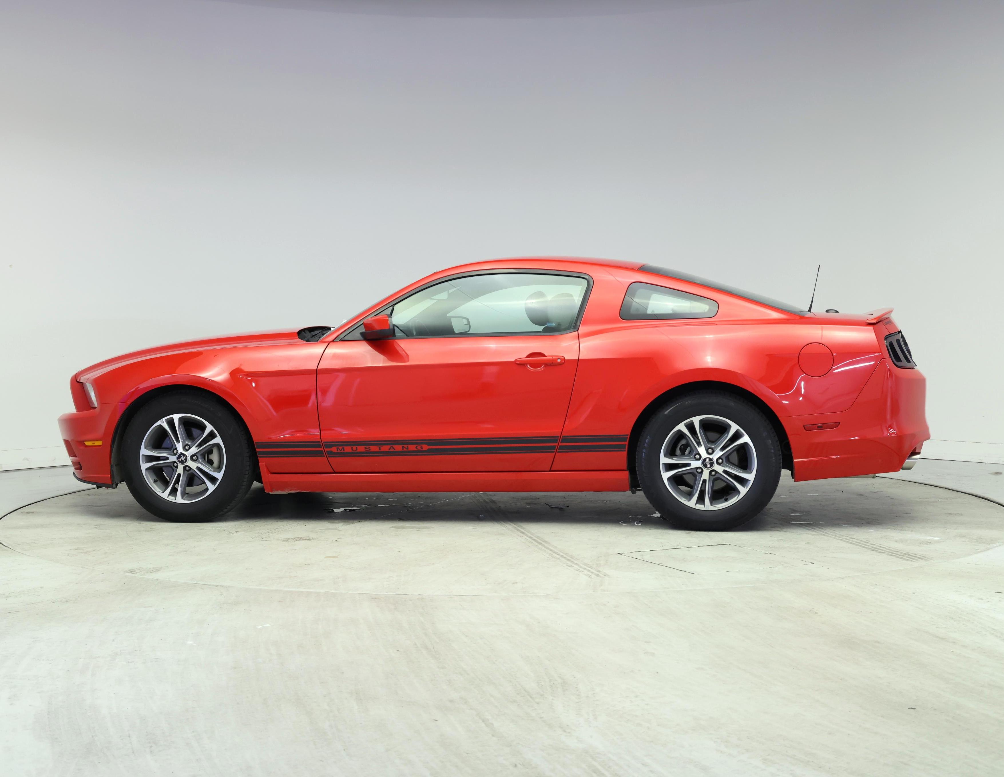 Thumbnail: 2014 Ford Mustang - 3