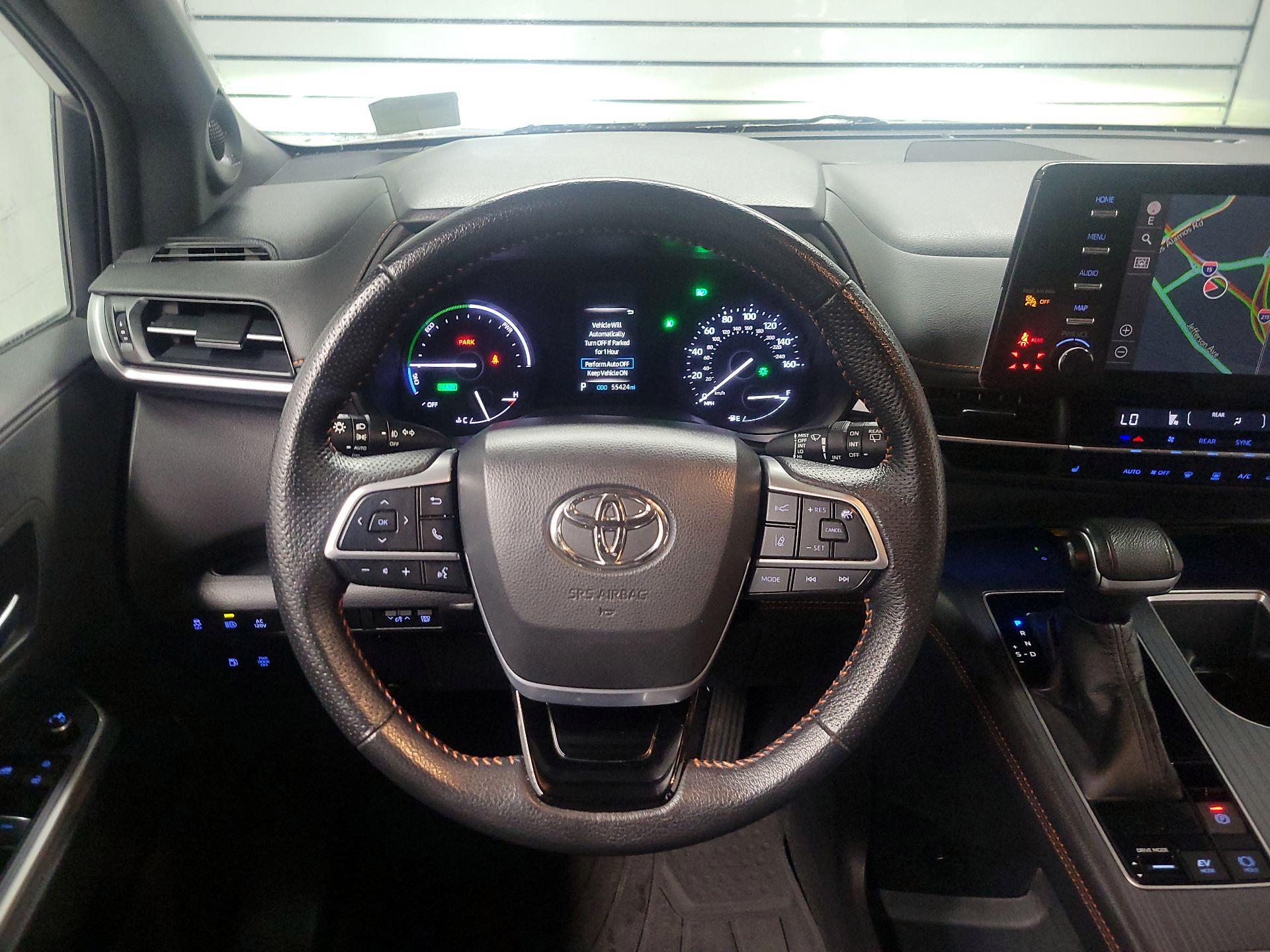 Thumbnail: 2021 Toyota Sienna - 10