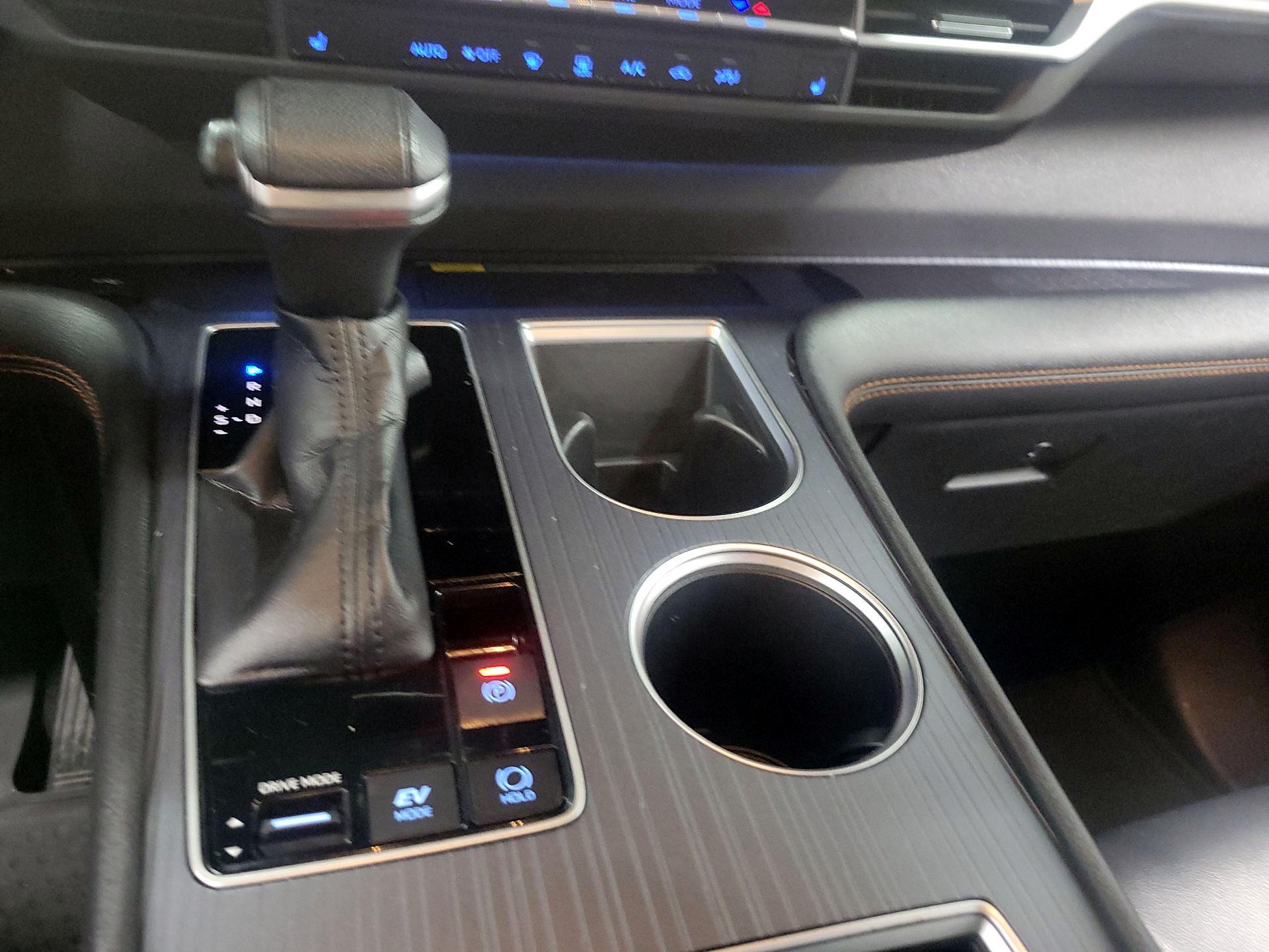 Thumbnail: 2021 Toyota Sienna - 18