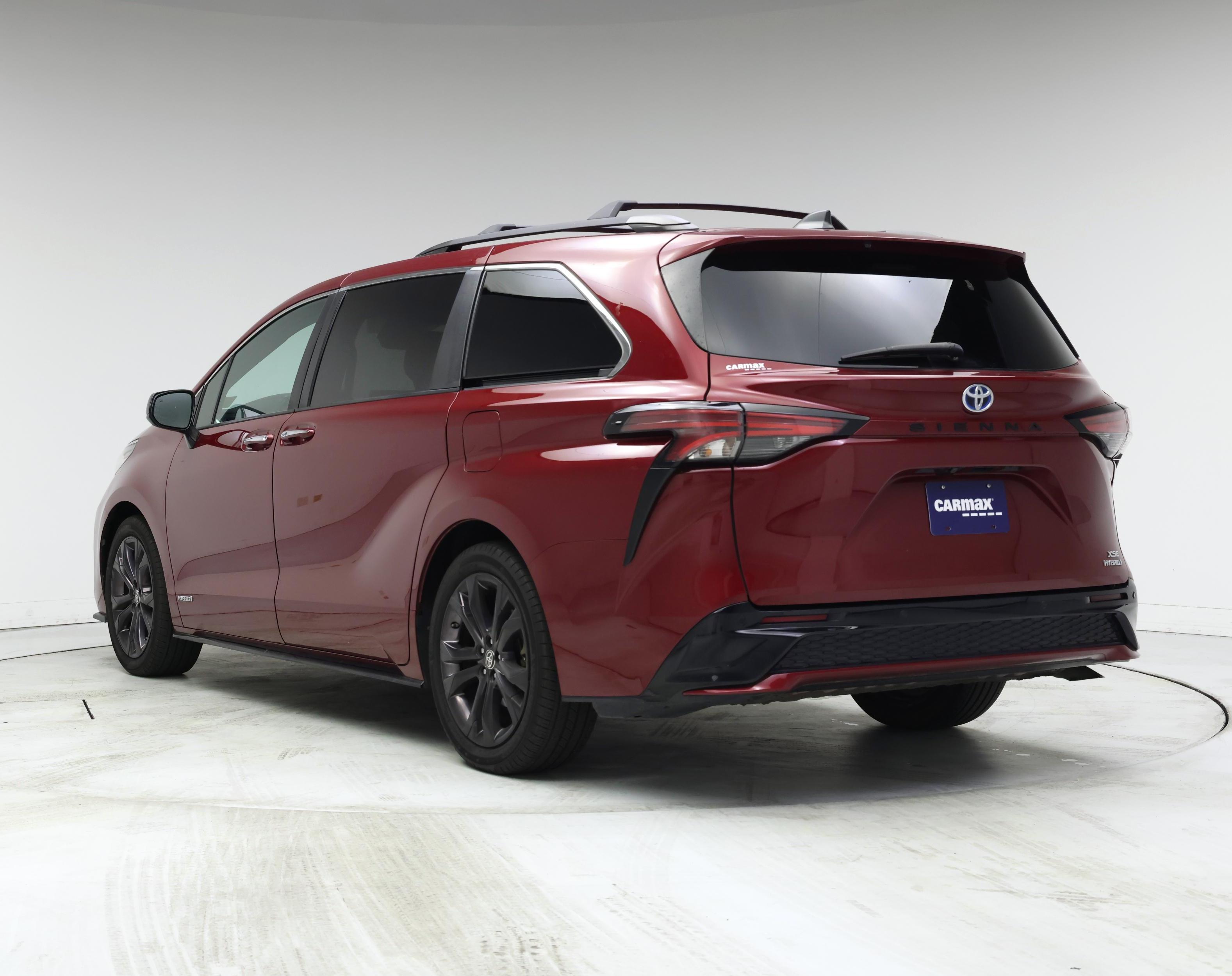 Thumbnail: 2021 Toyota Sienna - 2