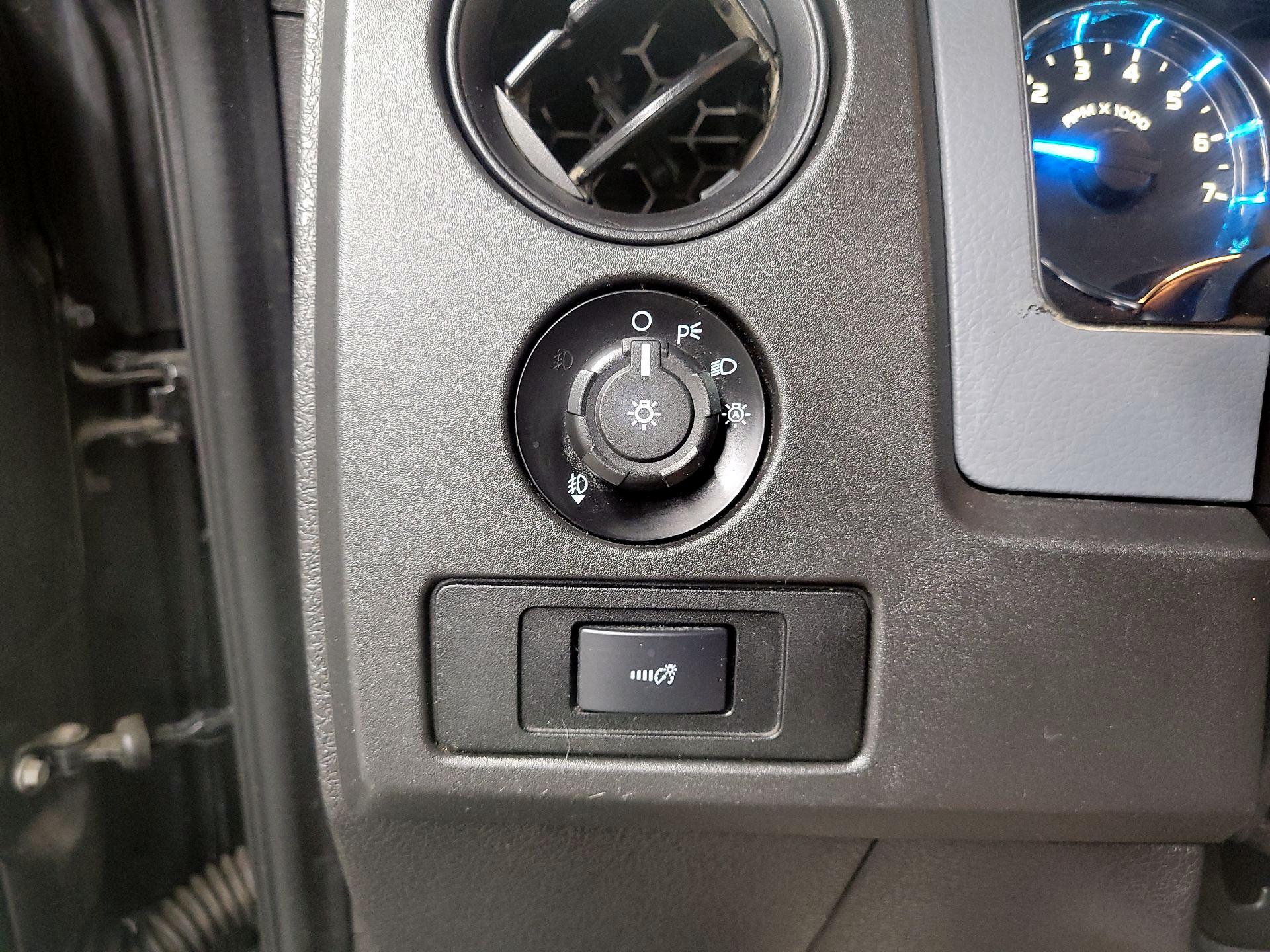 Thumbnail: 2014 Ford F-150 - 13