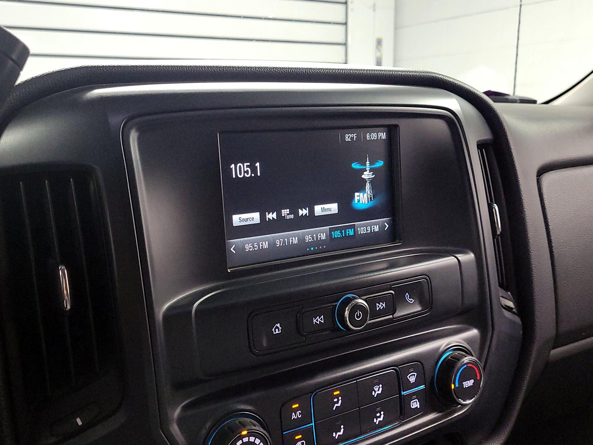 Thumbnail: 2017 Chevrolet Silverado 1500 - 15