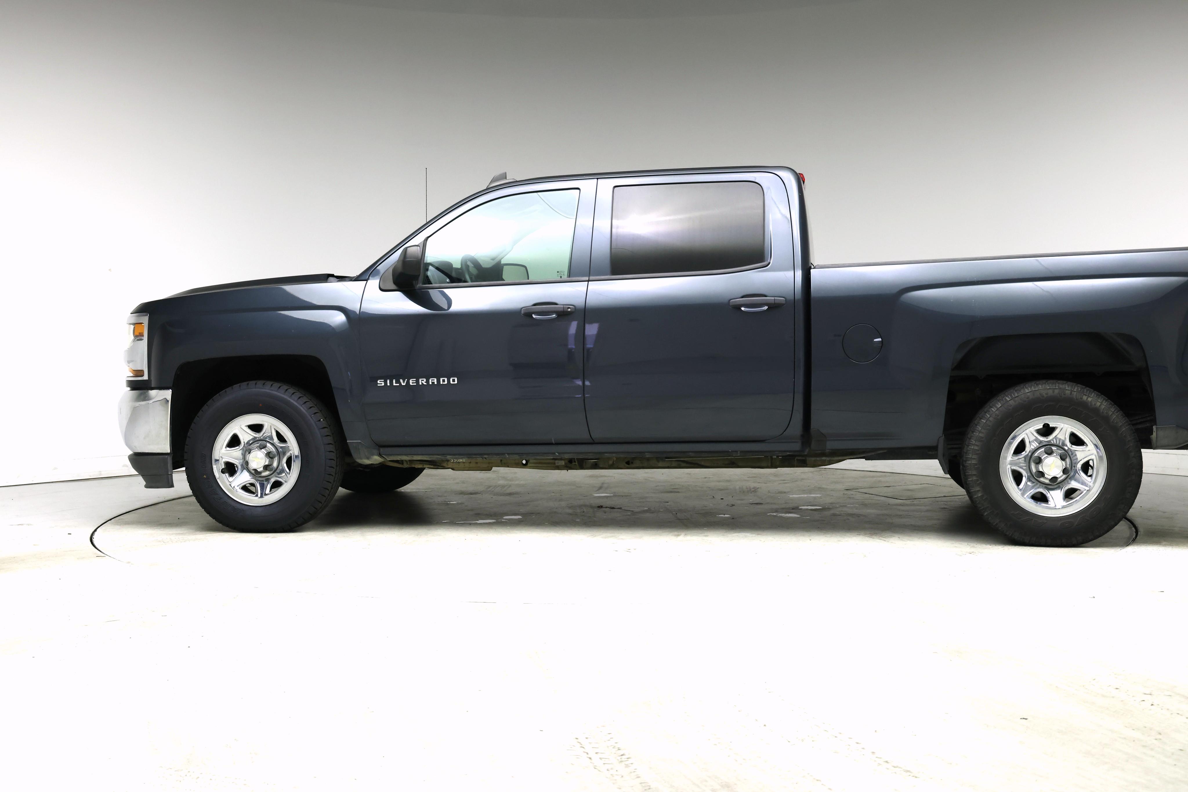 Thumbnail: 2017 Chevrolet Silverado 1500 - 3