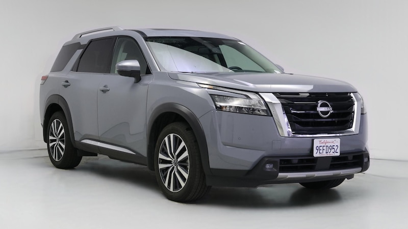 2022 Nissan Pathfinder Platinum Hero Image