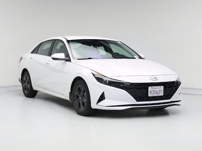 White 2023 Hyundai Elantra SEL
