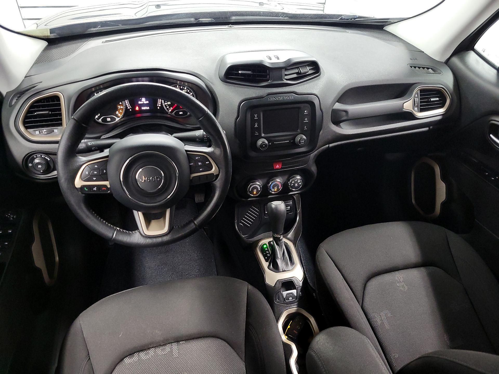 Thumbnail: 2016 Jeep Renegade - 9