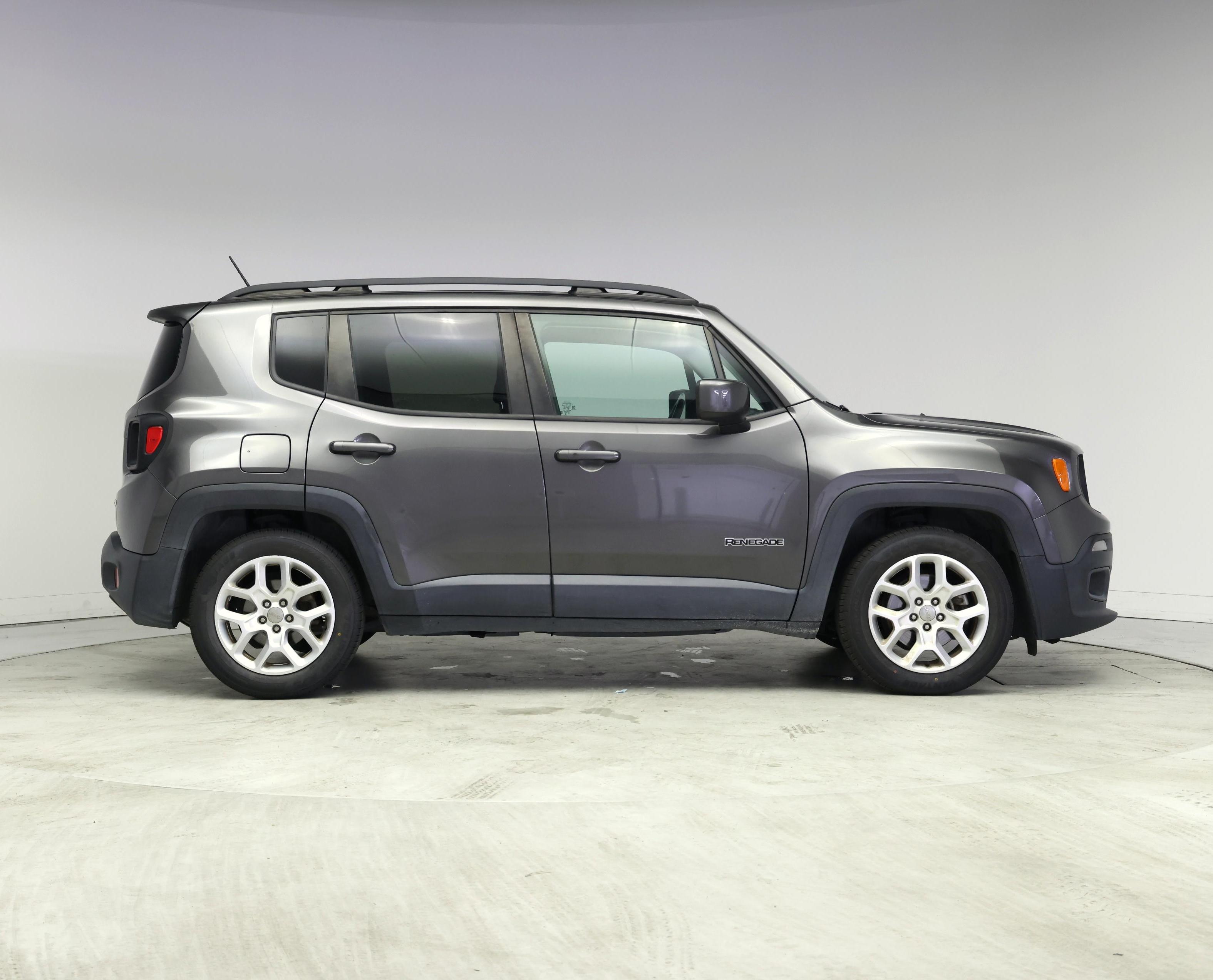 Thumbnail: 2016 Jeep Renegade - 7