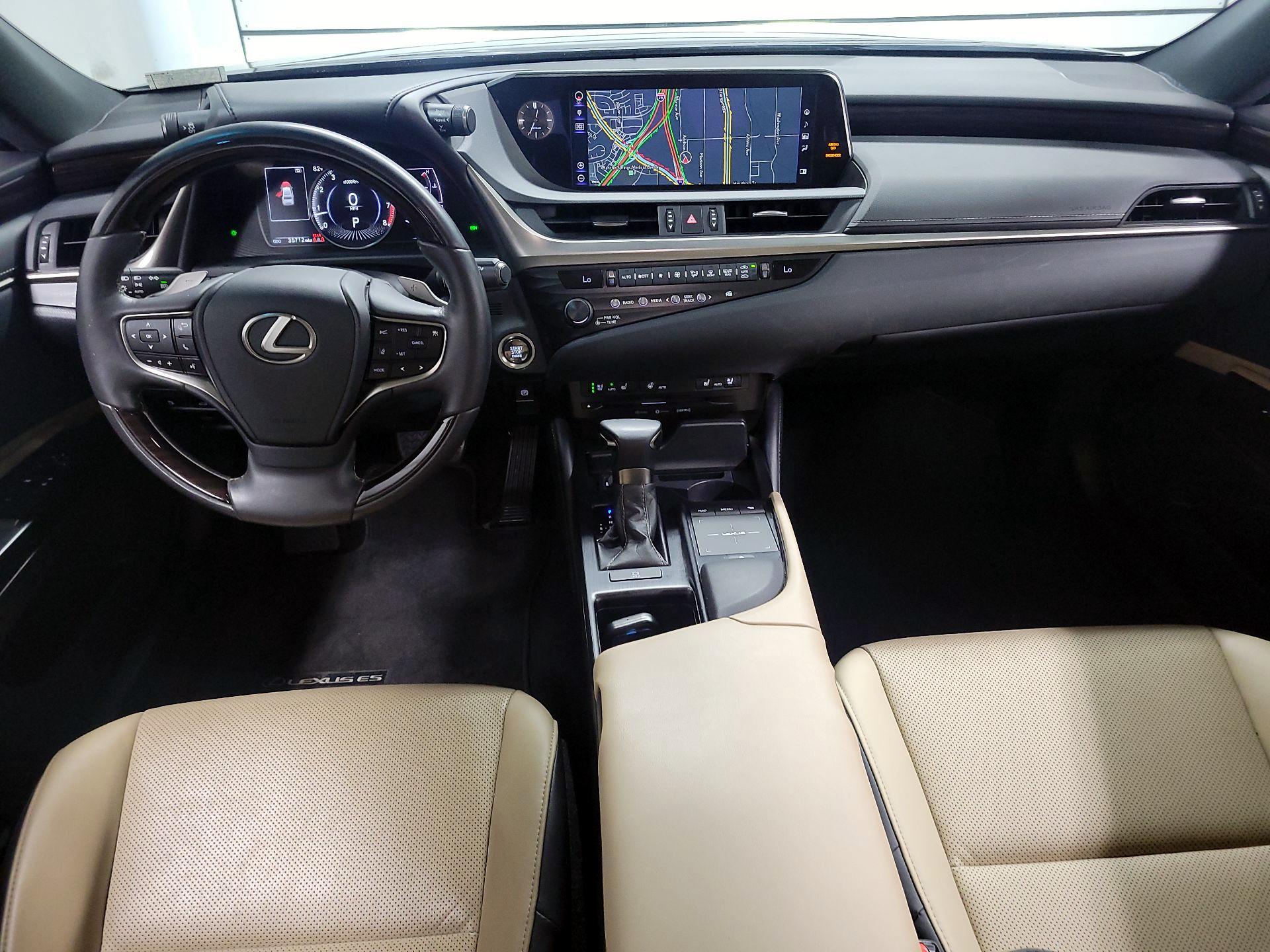 Thumbnail: 2019 Lexus ES - 9