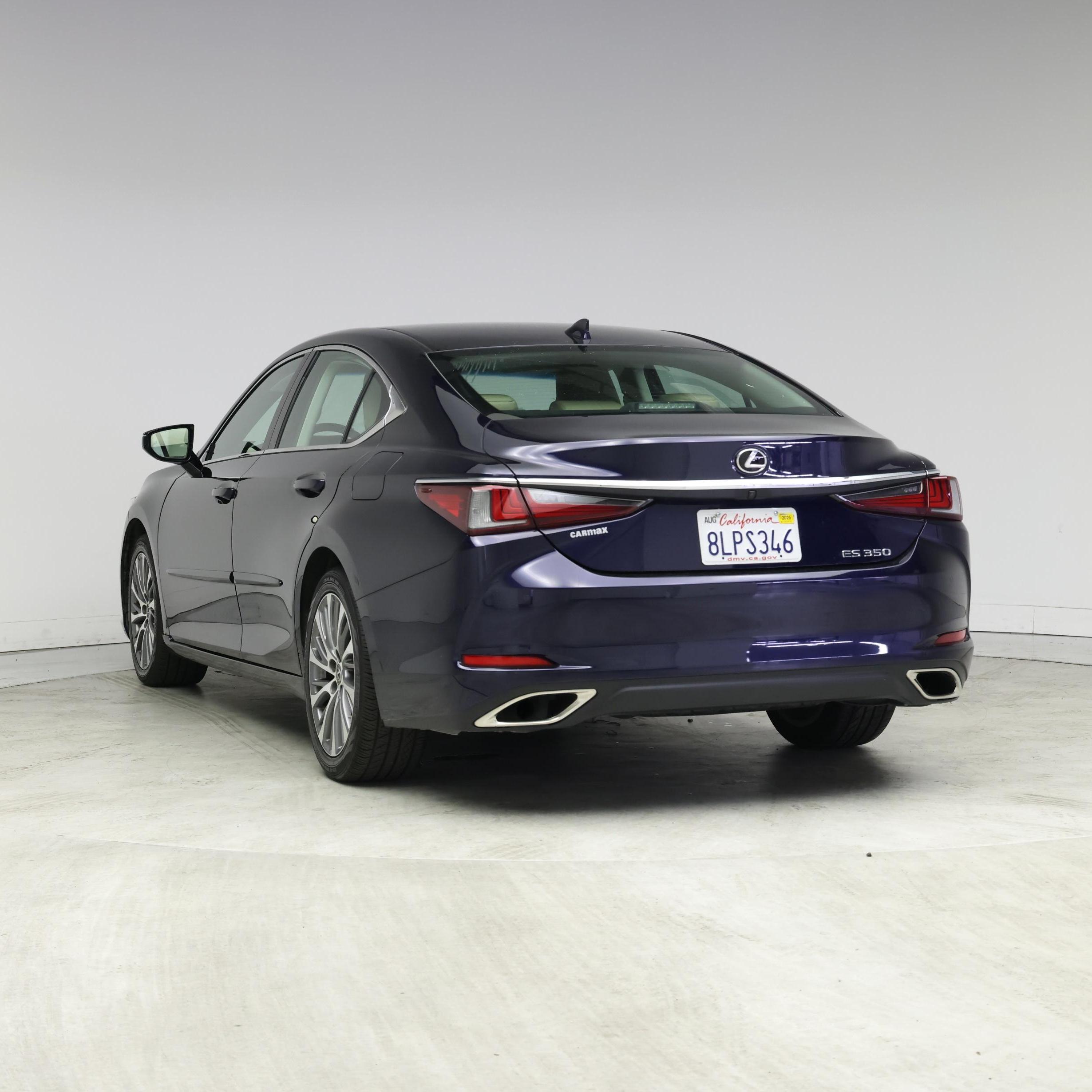 Thumbnail: 2019 Lexus ES - 2
