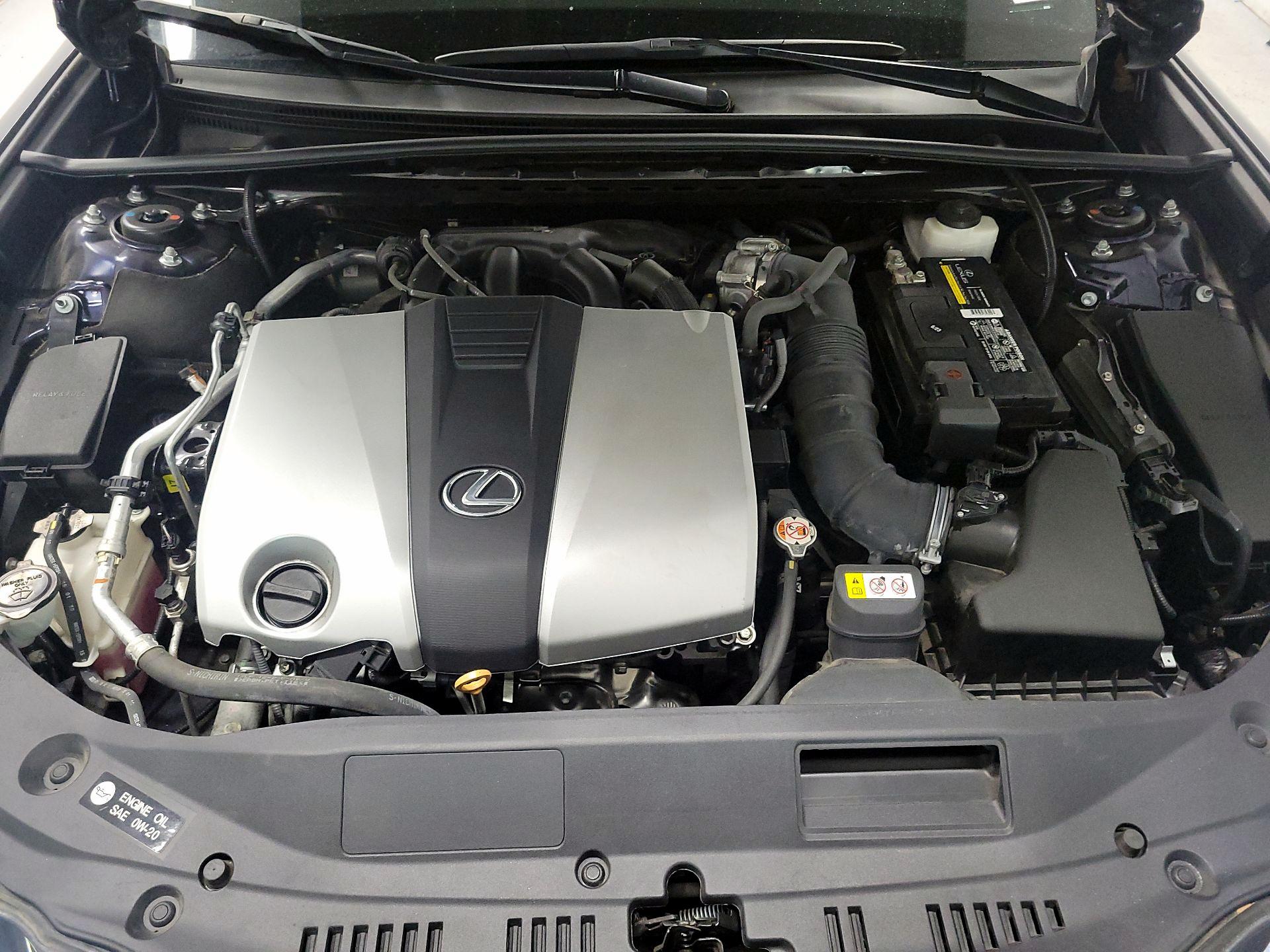 Thumbnail: 2019 Lexus ES - 19